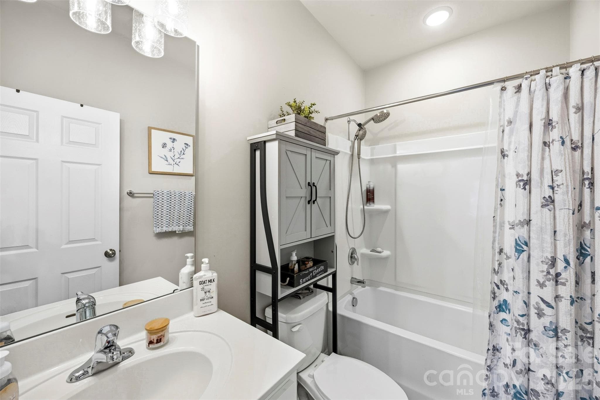 Secondary Bathroom - 268 Ella Drive, Locust
