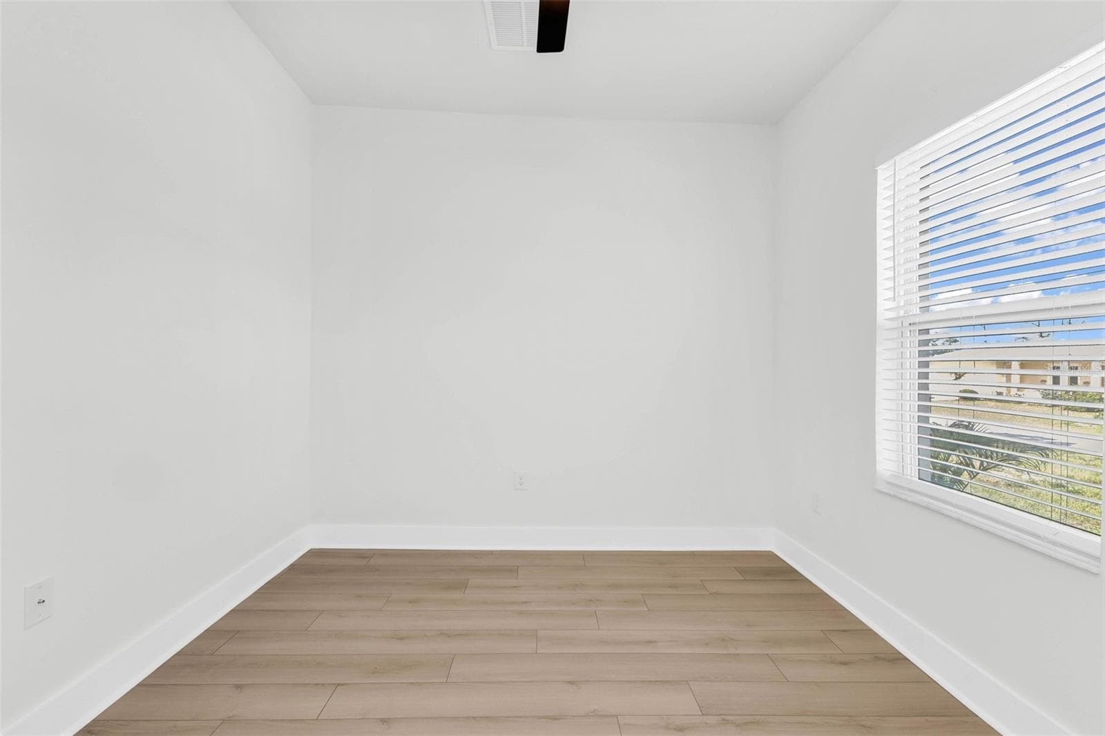 Single Family Residence at 5 MATE DR, PLACIDA, photo 22 of 63