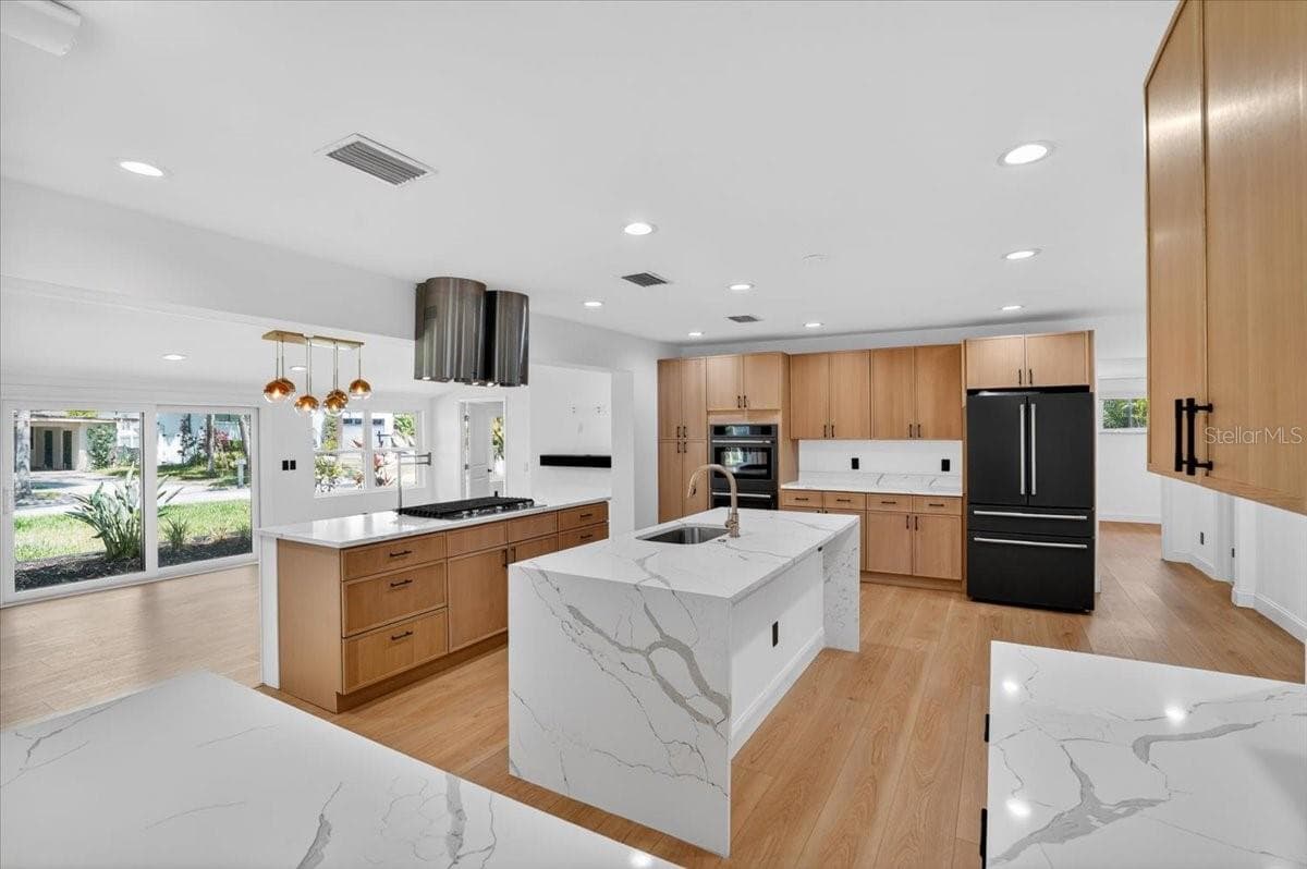 Kitchen - 2708 N DUNDEE ST, TAMPA