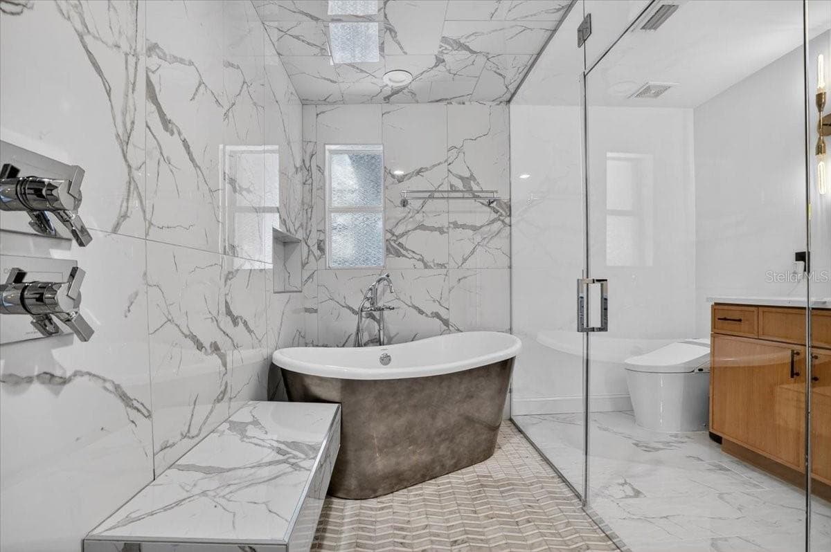 Primary Bath Wet Room - 2708 N DUNDEE ST, TAMPA