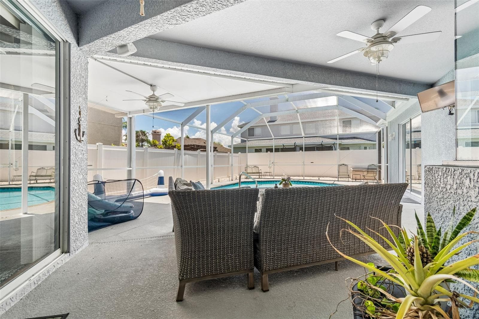 Pool/Lanai - 1616 REGAL MIST LOOP, TRINITY