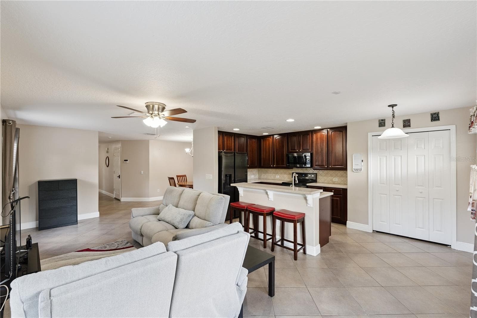 Family Room/Kitchen - 3527 CARUSO PL, OVIEDO