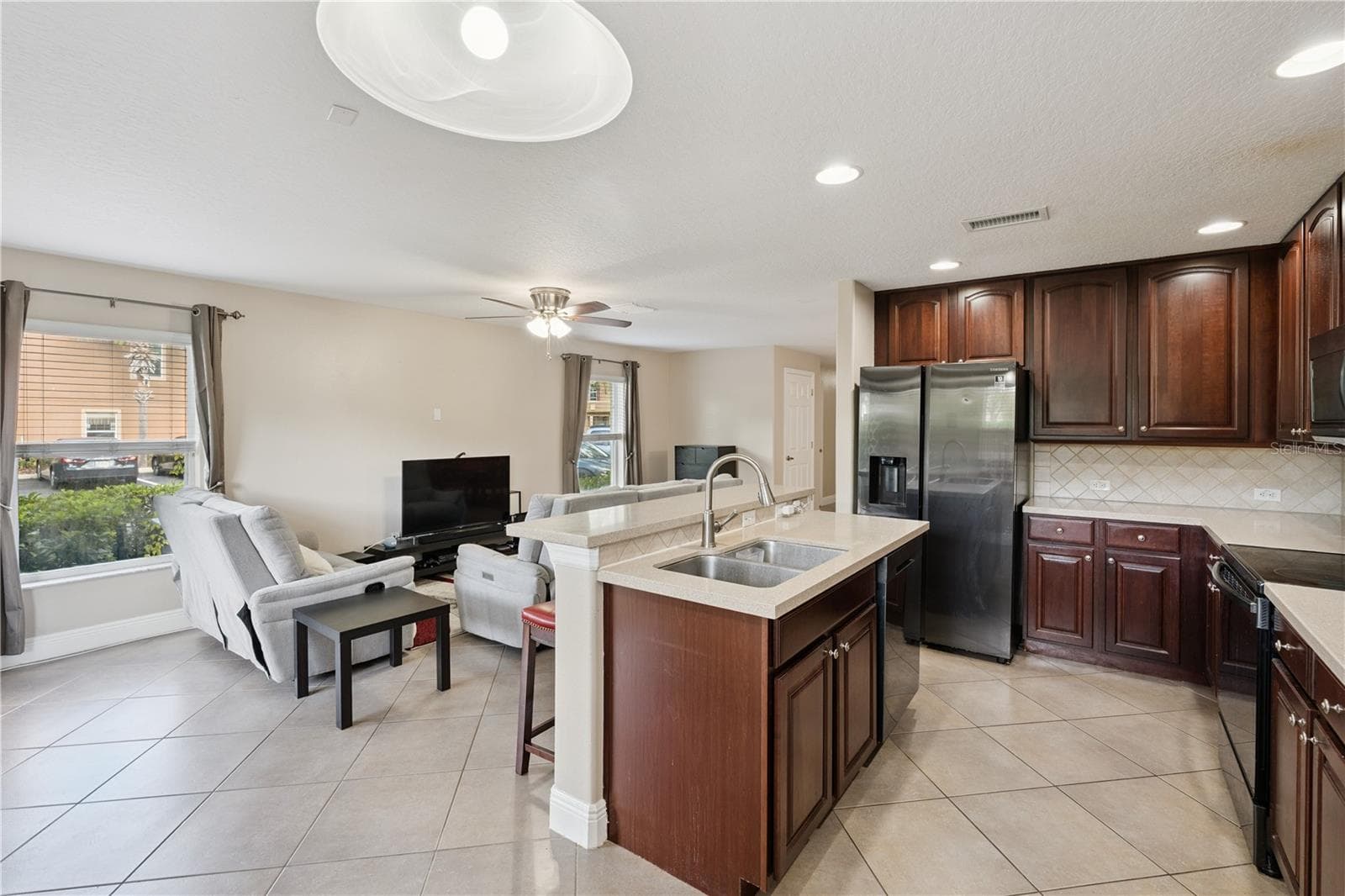 Kitchen/Family Room - 3527 CARUSO PL, OVIEDO