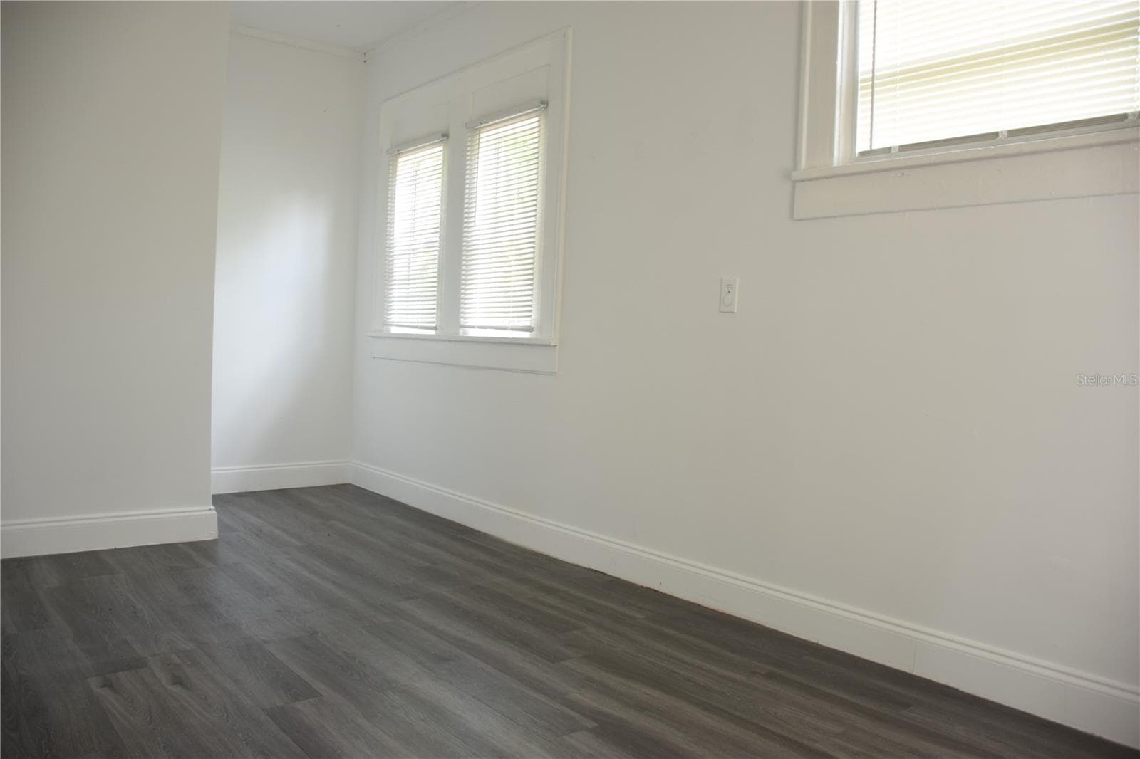 Single Family Residence at 402 LENOX ST, LAKELAND, photo 23 of 25