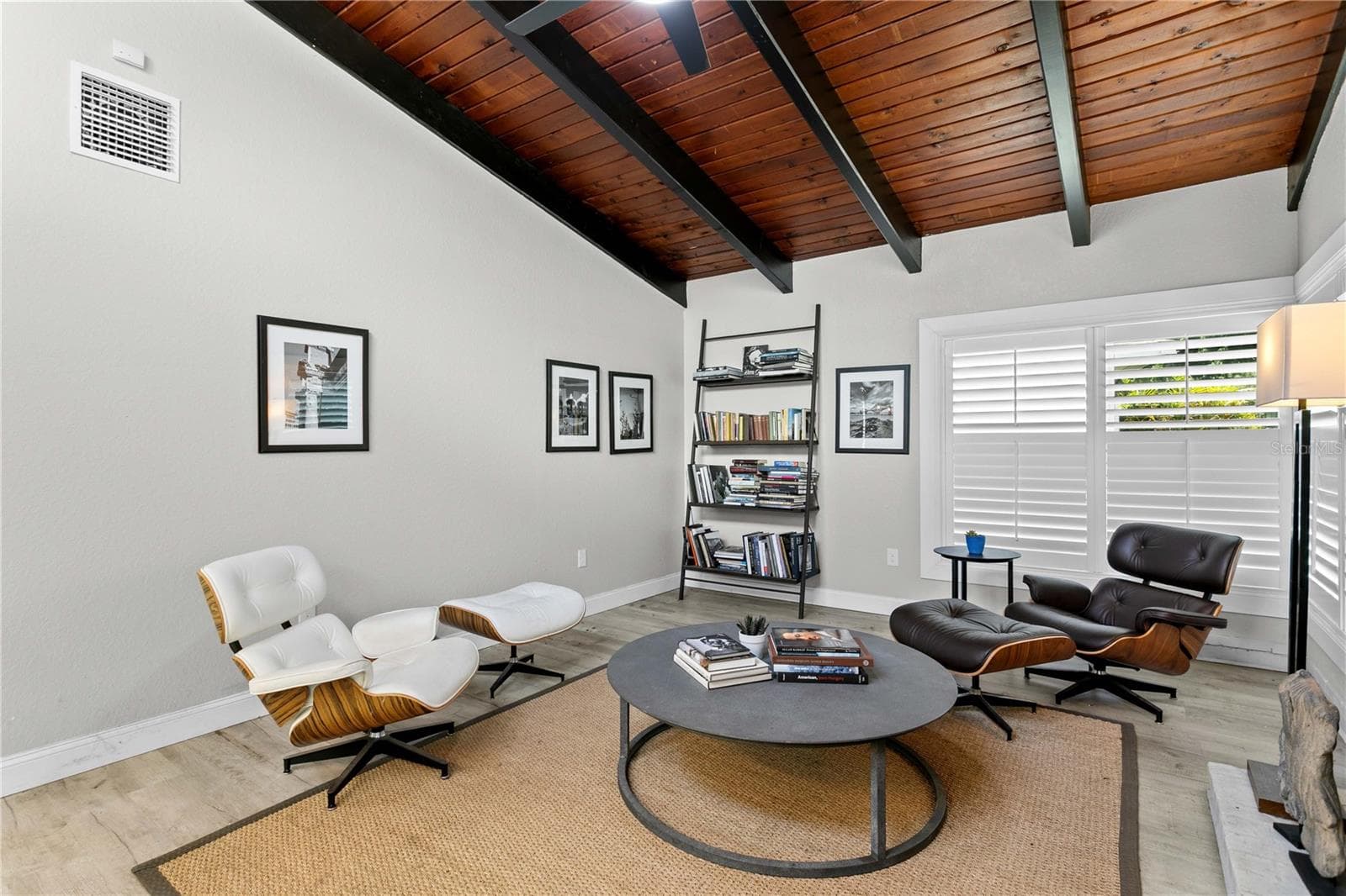 Single Family Residence at 520 LAKE MAGGIORE BLVD S, ST PETERSBURG, photo 2 of 33