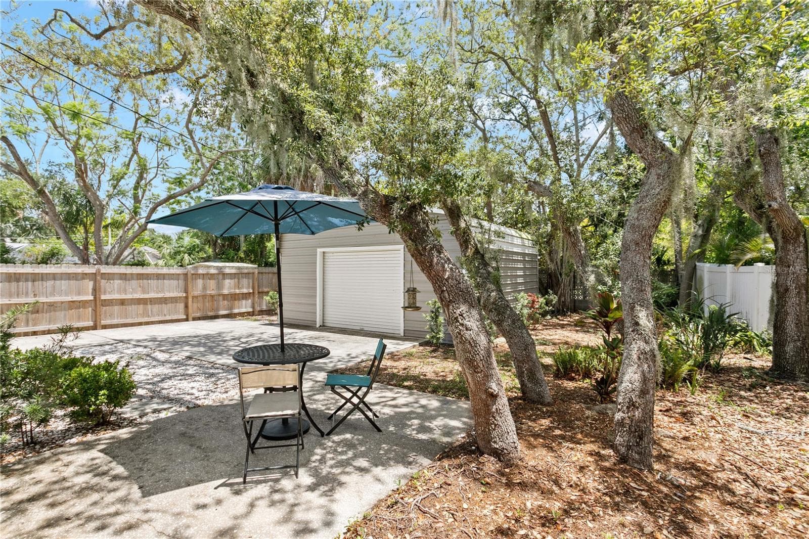 Single Family Residence at 520 LAKE MAGGIORE BLVD S, ST PETERSBURG, photo 15 of 33