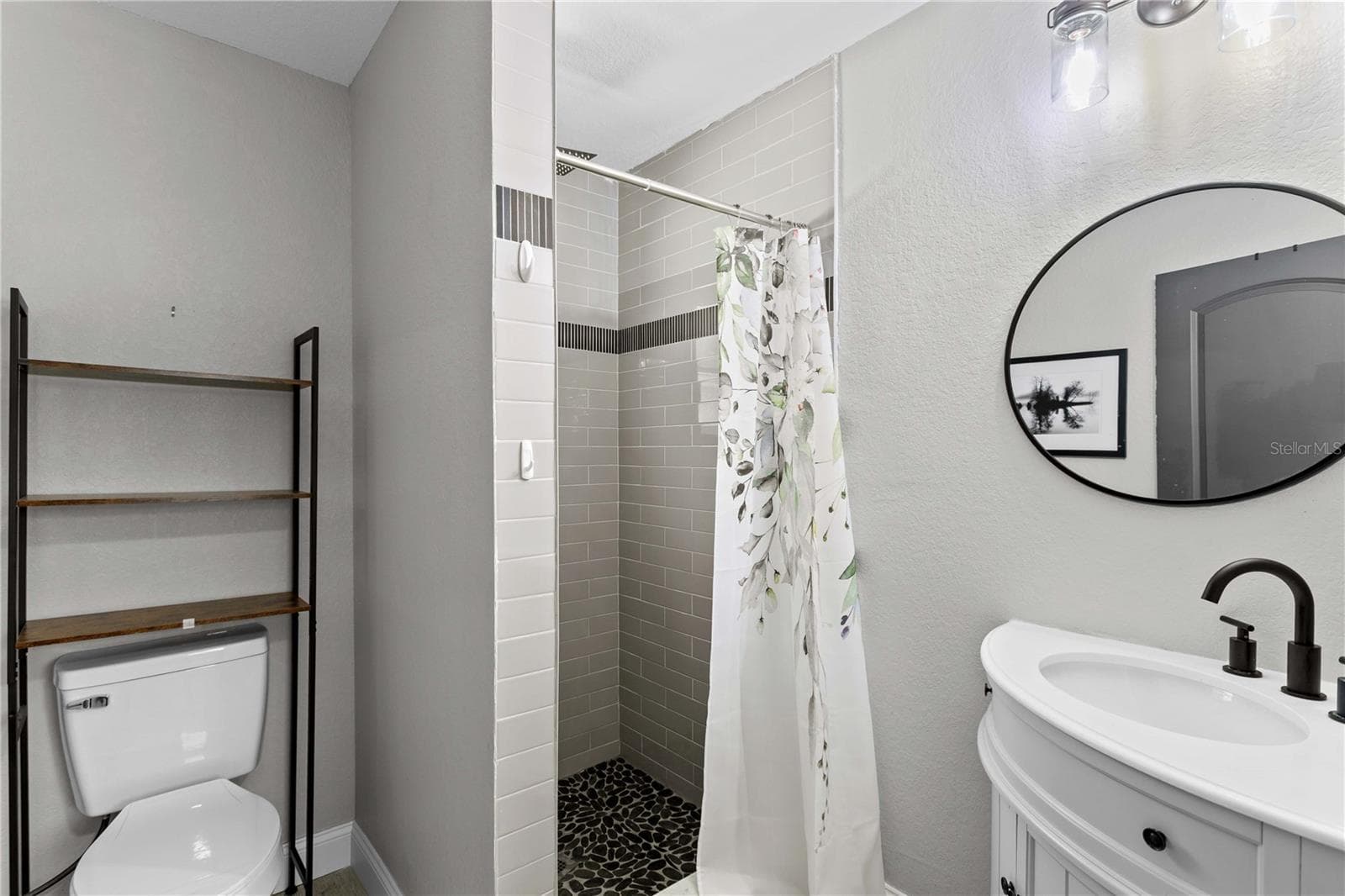 Single Family Residence at 520 LAKE MAGGIORE BLVD S, ST PETERSBURG, photo 20 of 33