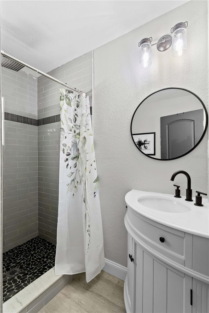 Single Family Residence at 520 LAKE MAGGIORE BLVD S, ST PETERSBURG, photo 21 of 33