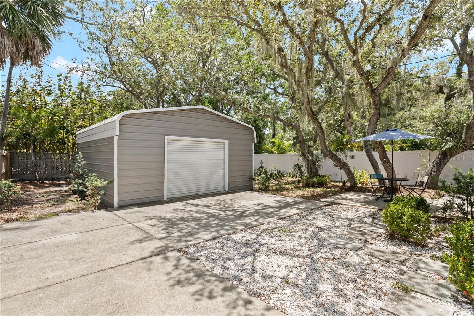 Single Family Residence at 520 LAKE MAGGIORE BLVD S, ST PETERSBURG, photo 32 of 33