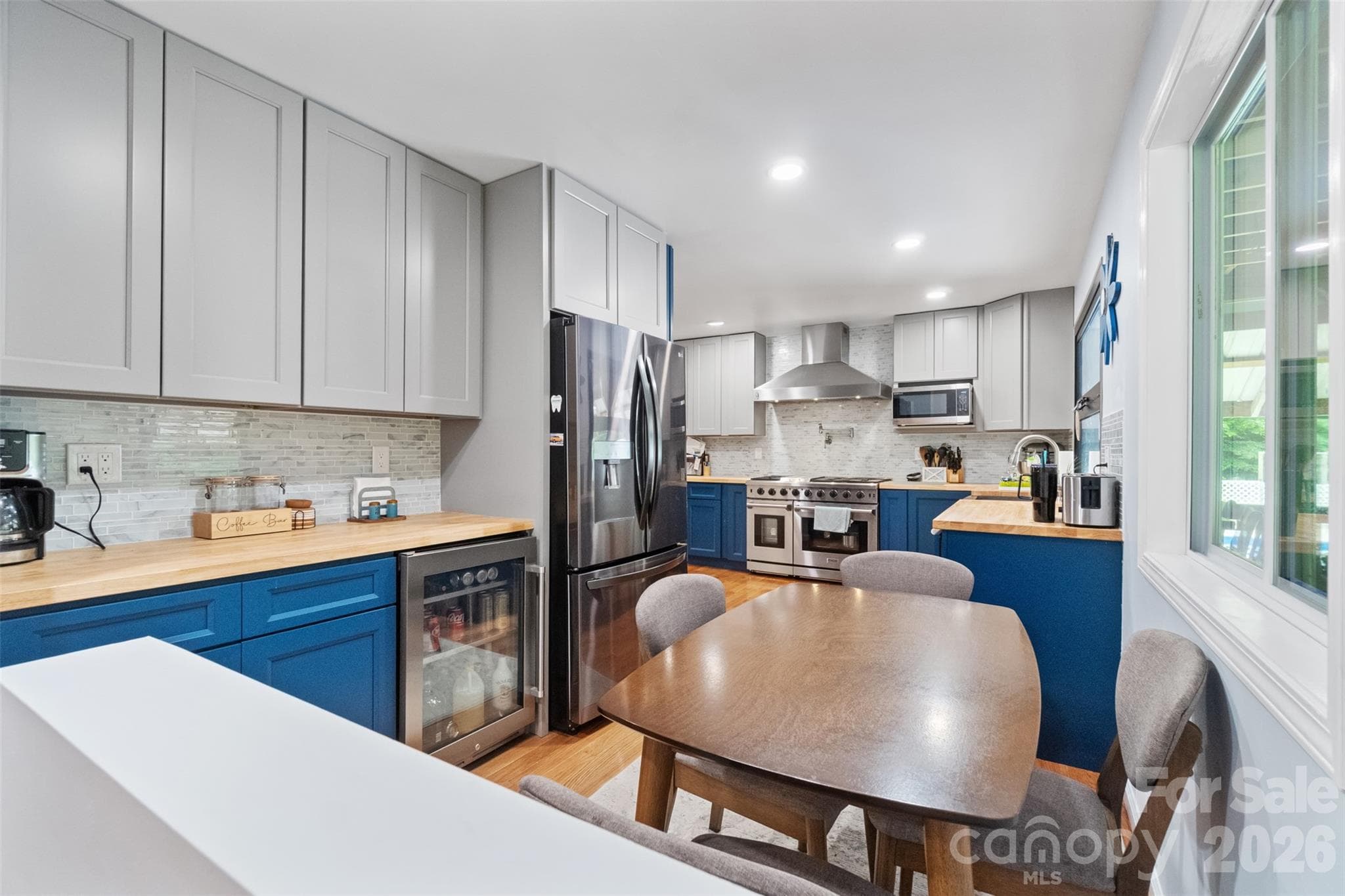 Kitchen/breakfast area - 229 Oakridge Road, Stanley