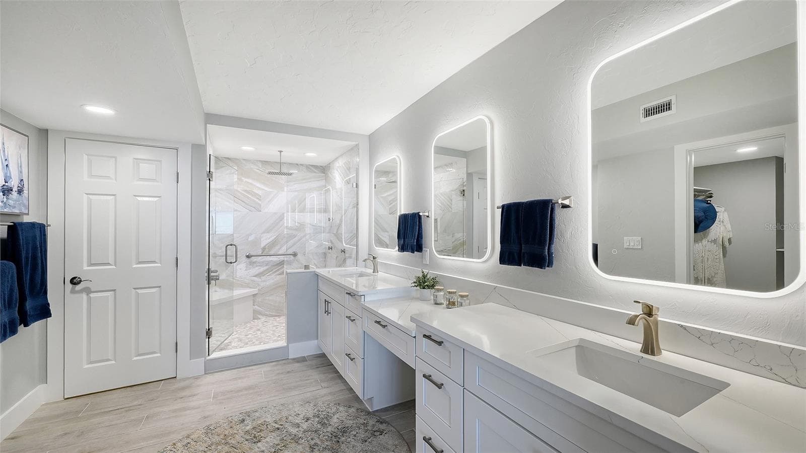 Double Vanity - 5880 MIDNIGHT PASS RD #907, SARASOTA