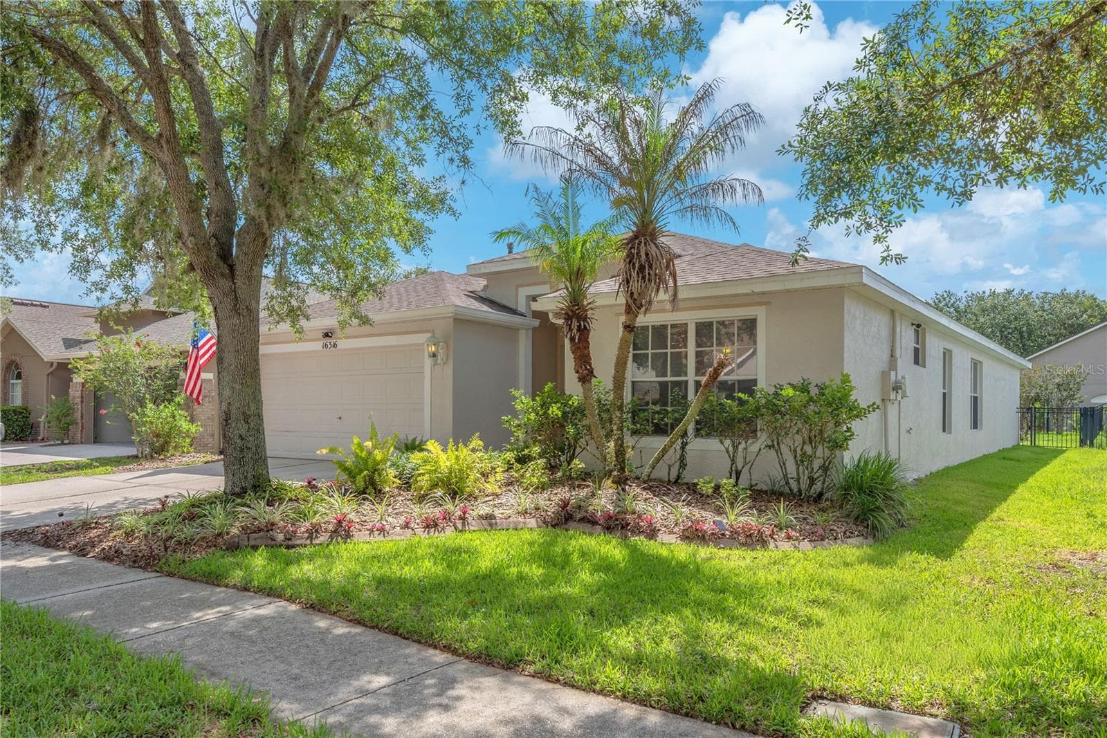 Single Family Residence at 16316 BRIDGEGLADE LN, LITHIA, photo 27 of 28