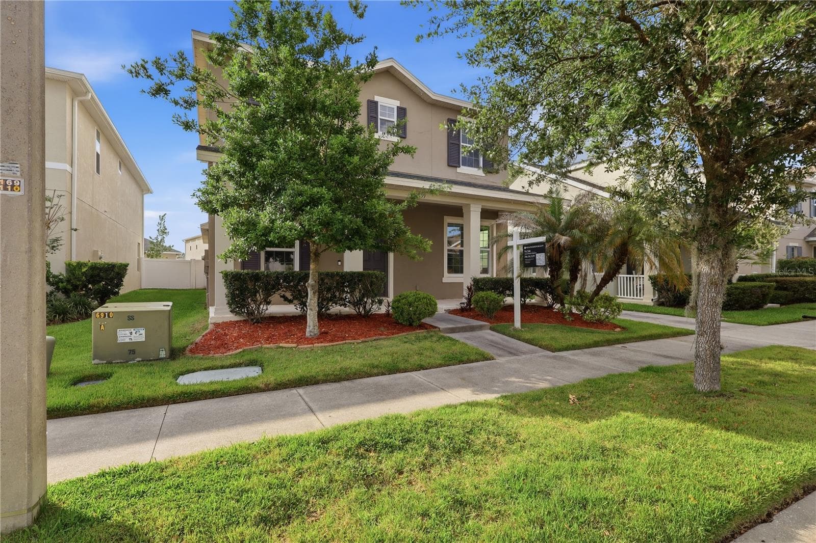 Single Family Residence at 32659 HARMONY OAKS DR, WESLEY CHAPEL, photo 2 of 34