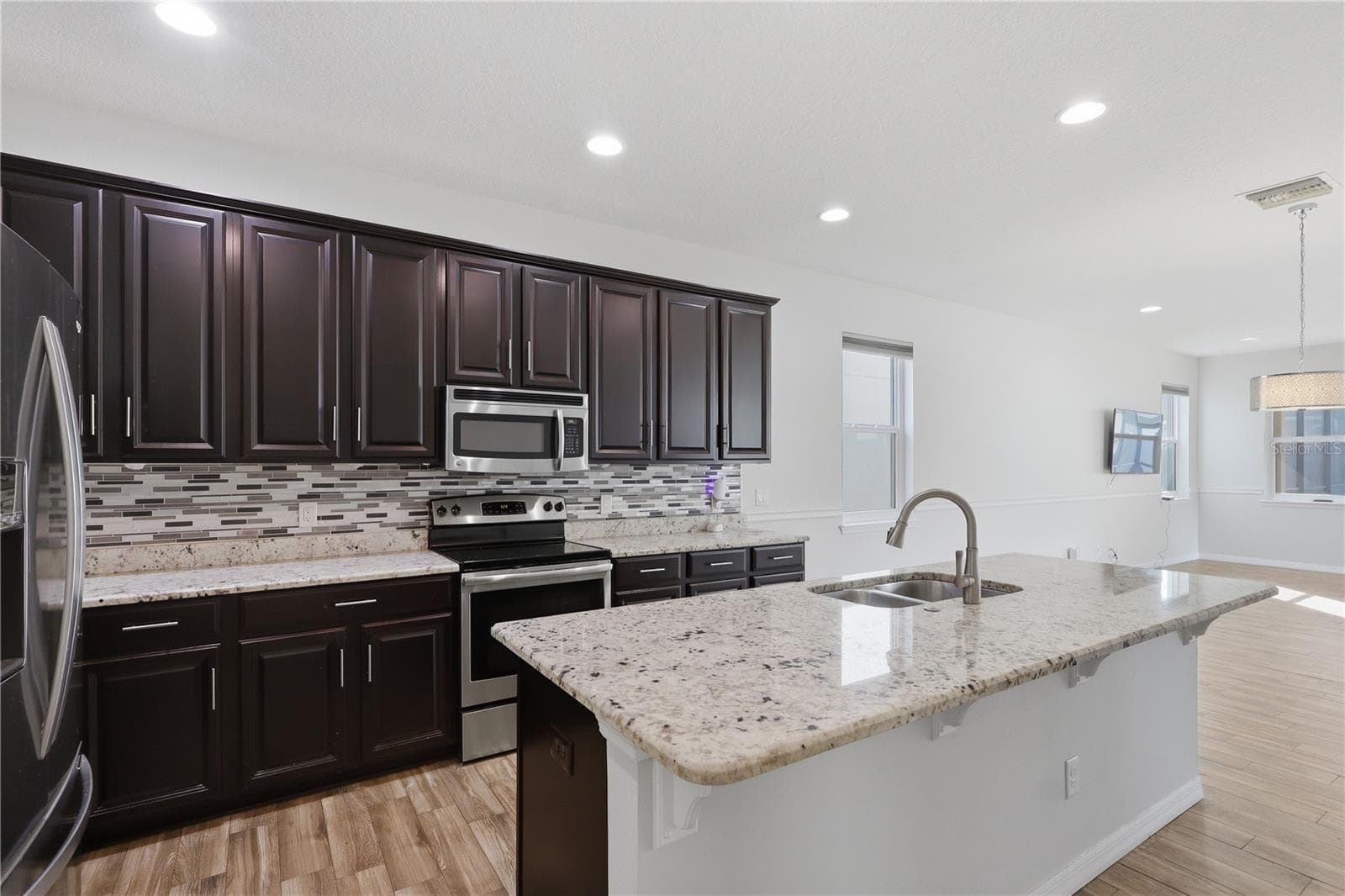 Single Family Residence at 32659 HARMONY OAKS DR, WESLEY CHAPEL, photo 5 of 34