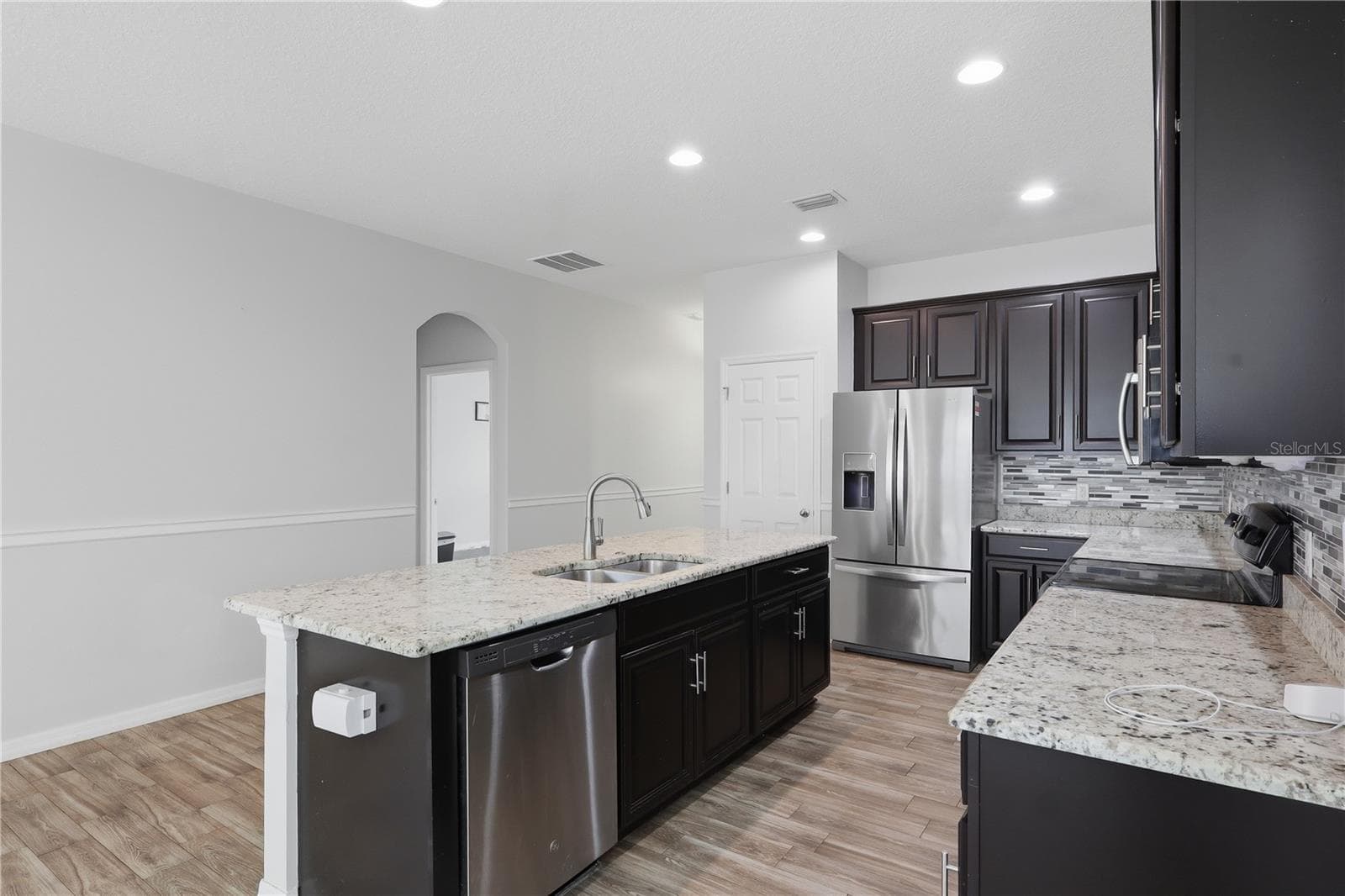 Single Family Residence at 32659 HARMONY OAKS DR, WESLEY CHAPEL, photo 6 of 34