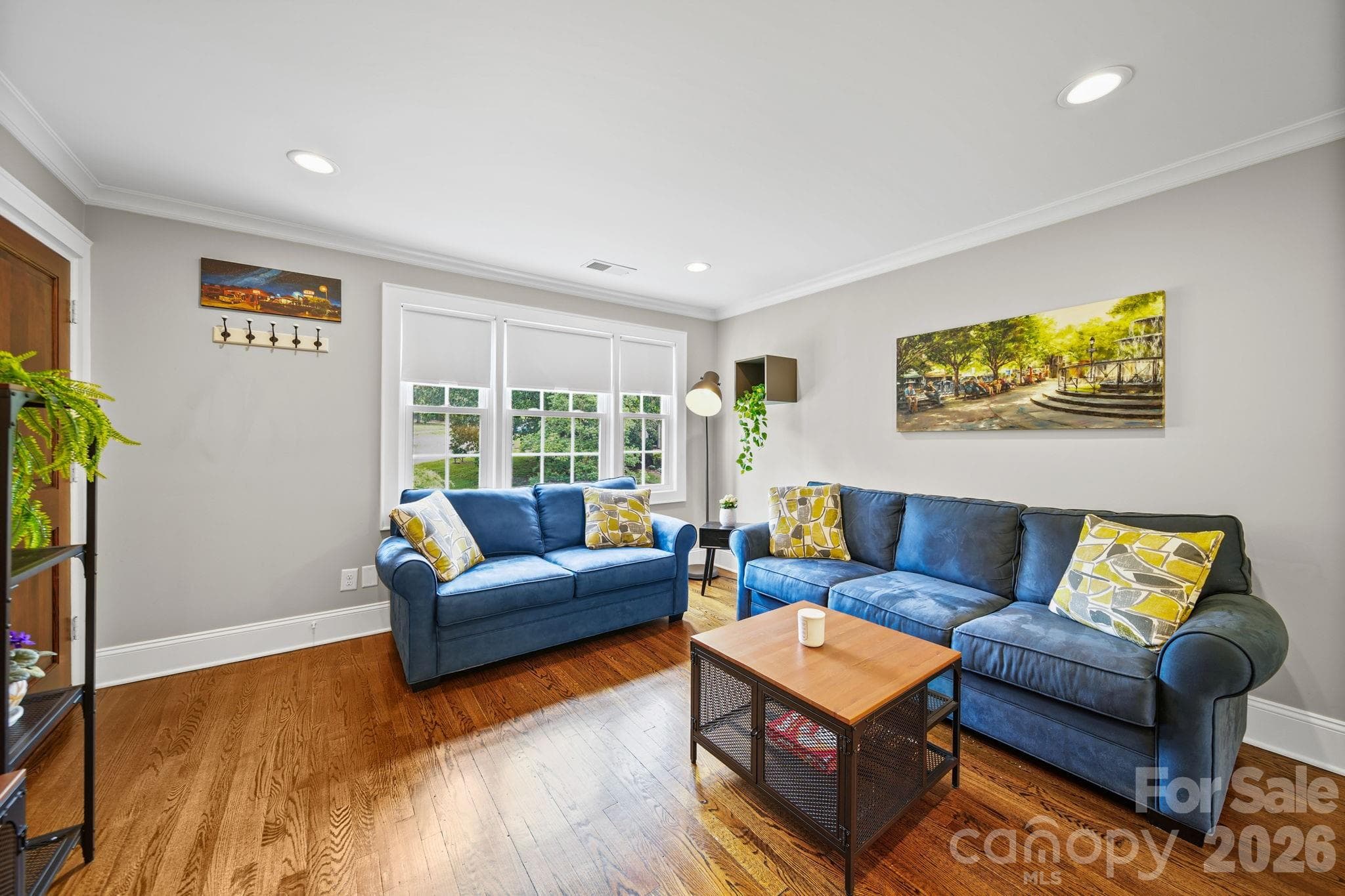 Condominium at 241 Wakefield Drive, Charlotte, photo 6 of 21