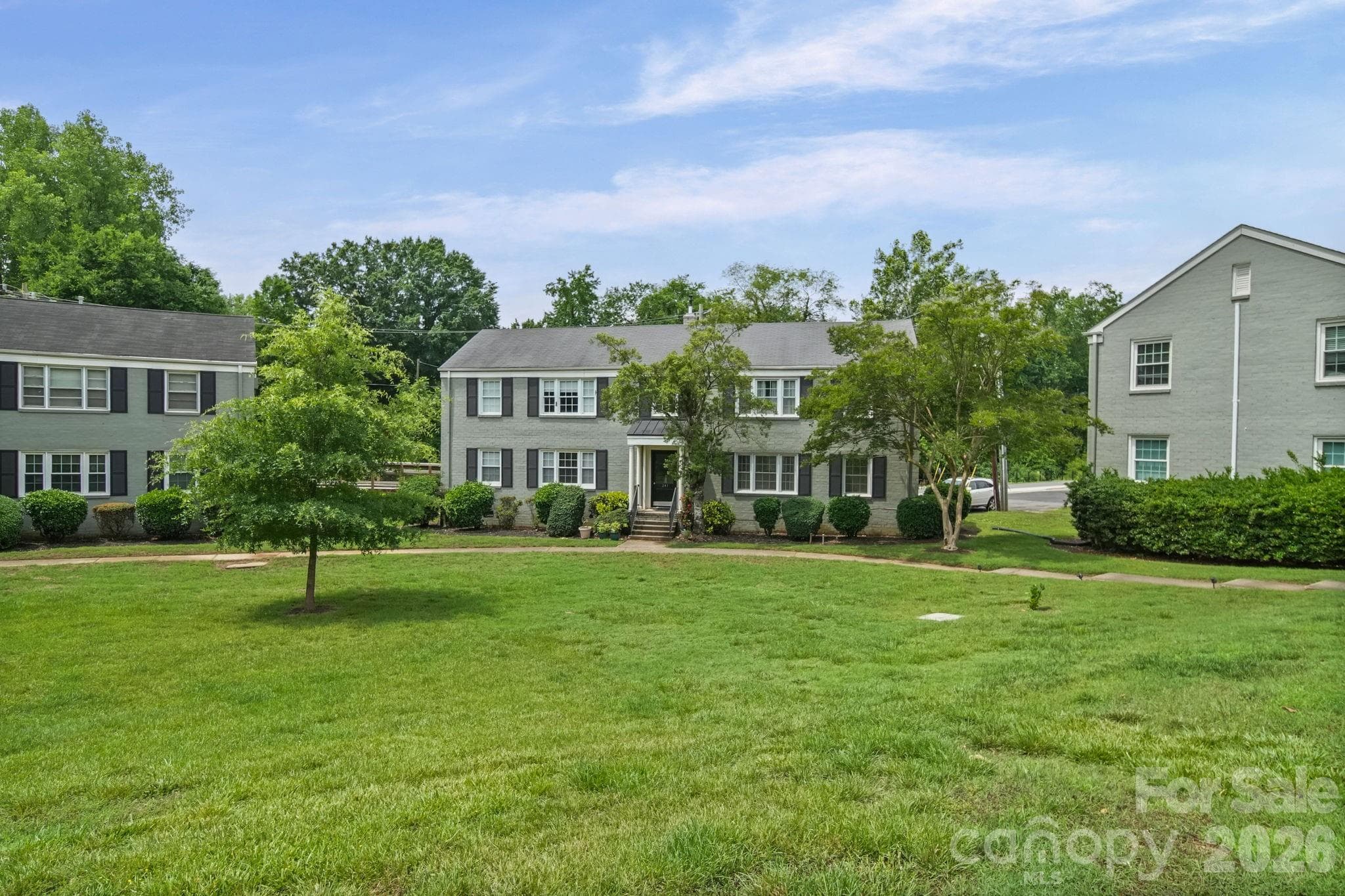 Condominium at 241 Wakefield Drive, Charlotte, photo 15 of 21