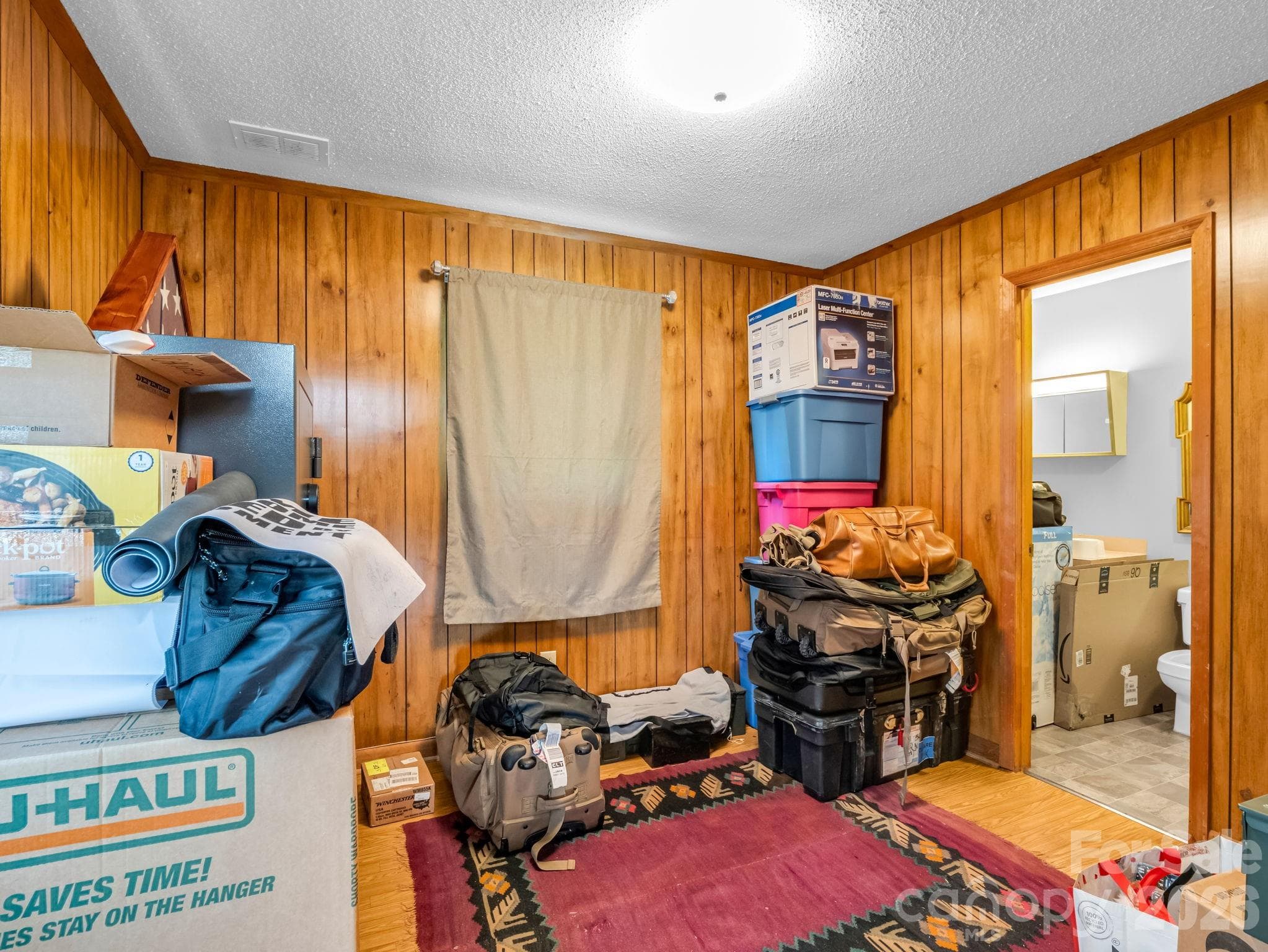 Garage flexroom - 72 & 90 McEntire Road, Tryon