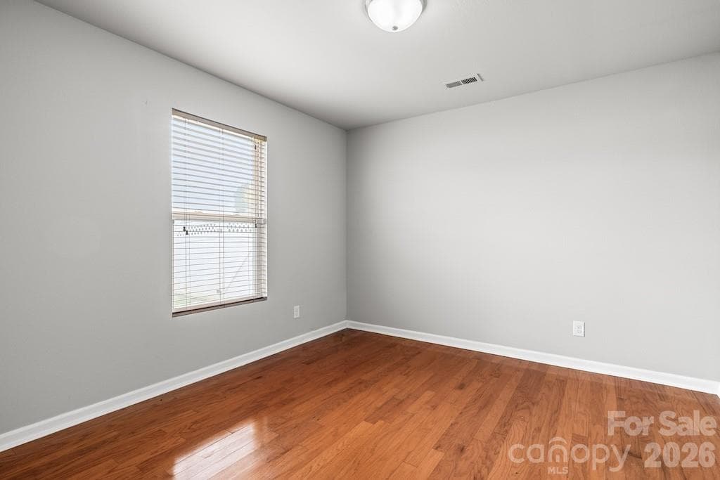 main level bedroom (does not have a closet) - 3272 Table Rock Drive, Gastonia