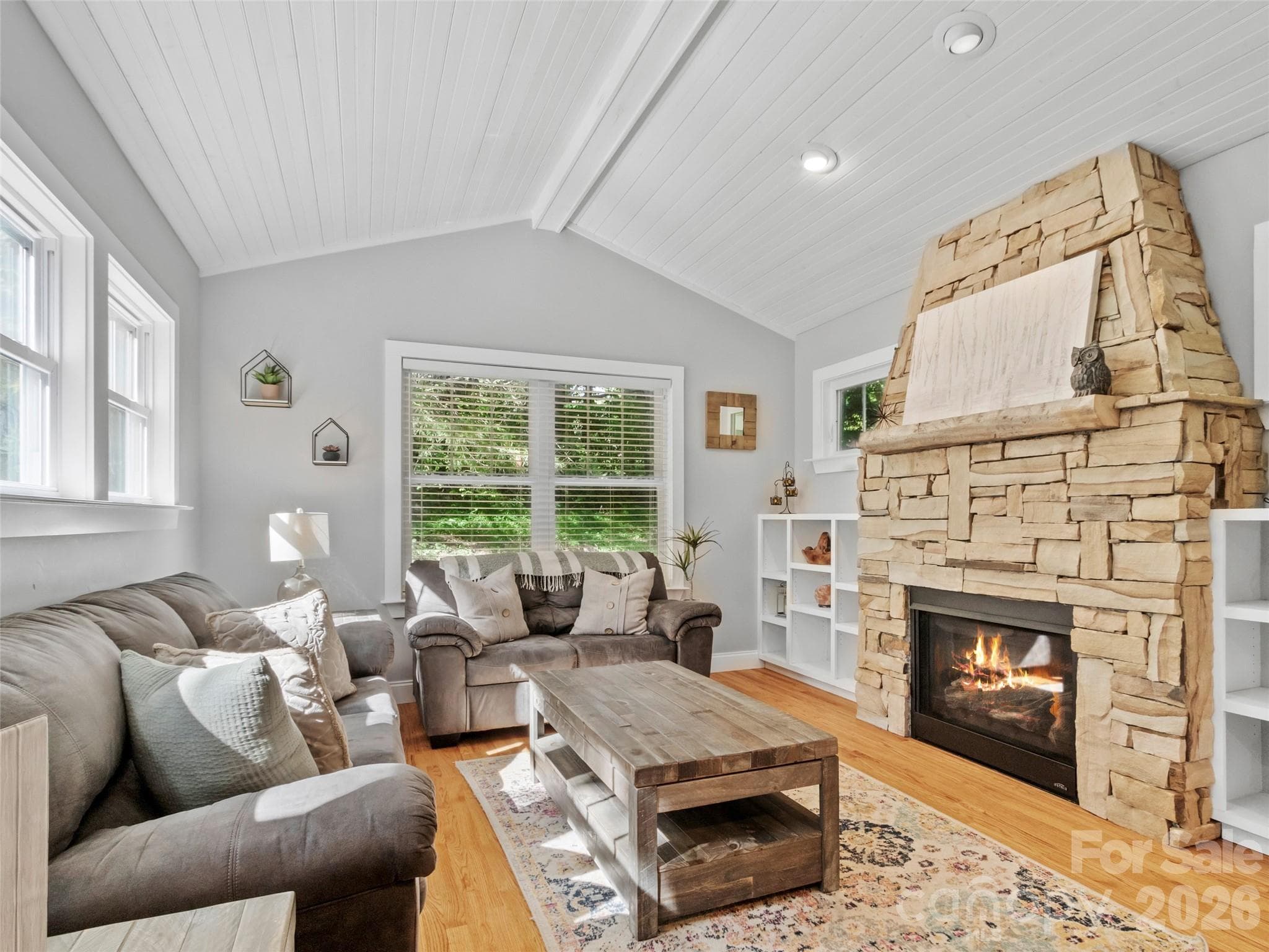 Duplex at Arden, photo 24 of 45
