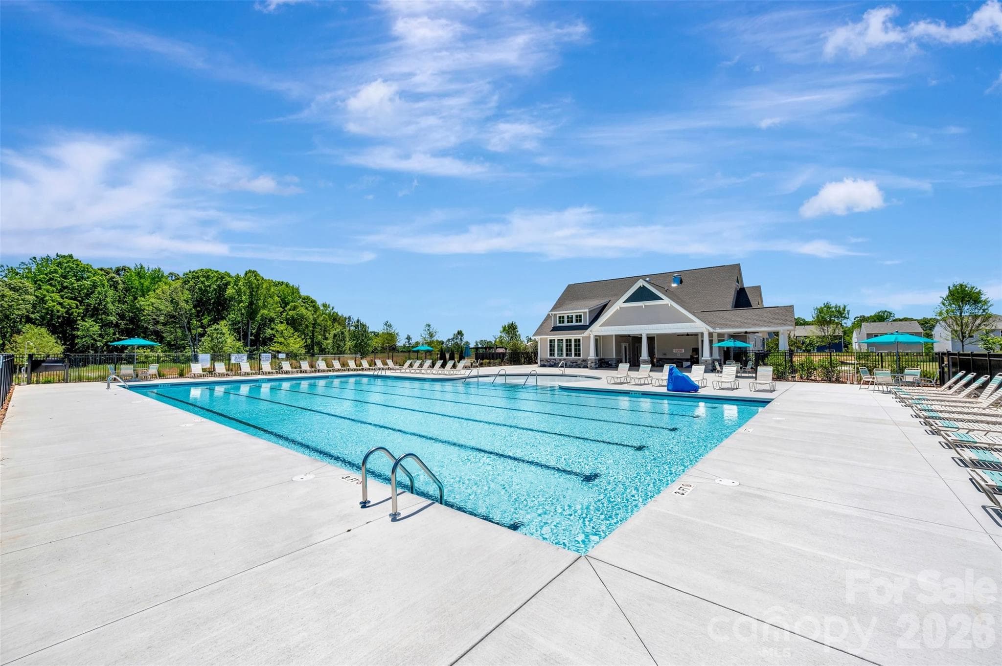 Community pool - 1493 Kate Cecil Way, York