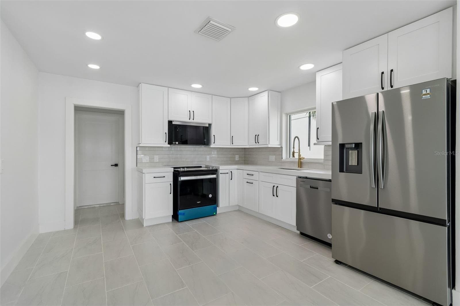 Single Family Residence at 10238 TARPON DR, TREASURE ISLAND, photo 11 of 59