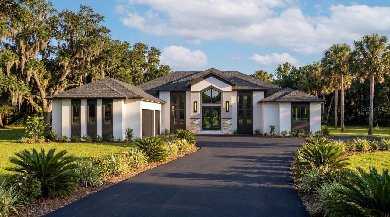 3654 HIDDEN RIVER LN