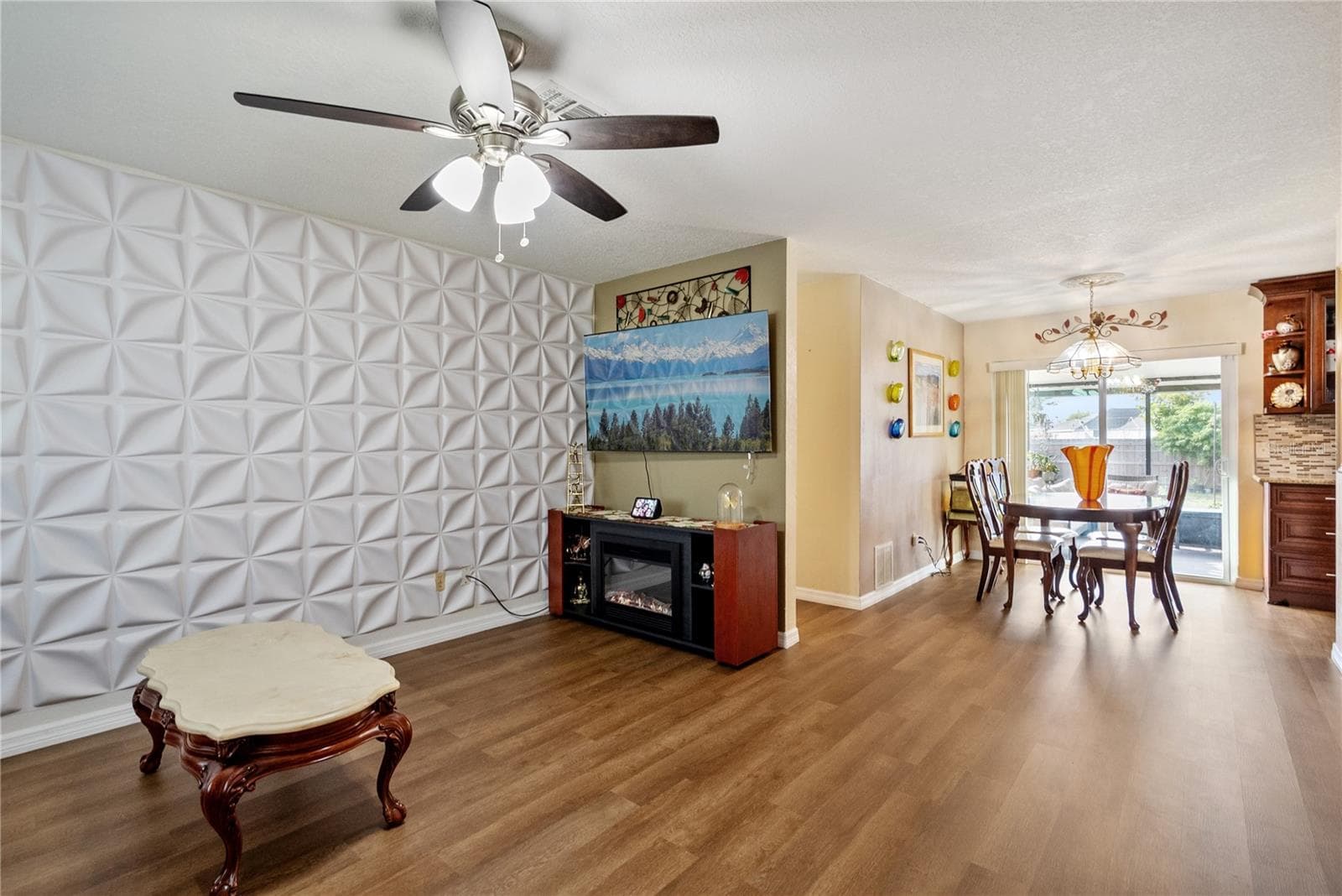 Single Family Residence at 1405 CORONET DR, DELTONA, photo 7 of 31