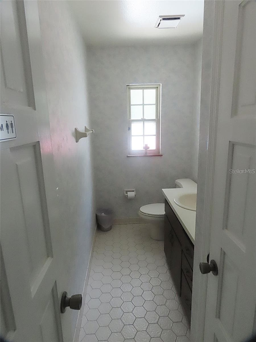 Office at 657 MAITLAND AVE, ALTAMONTE SPRINGS, photo 5 of 14