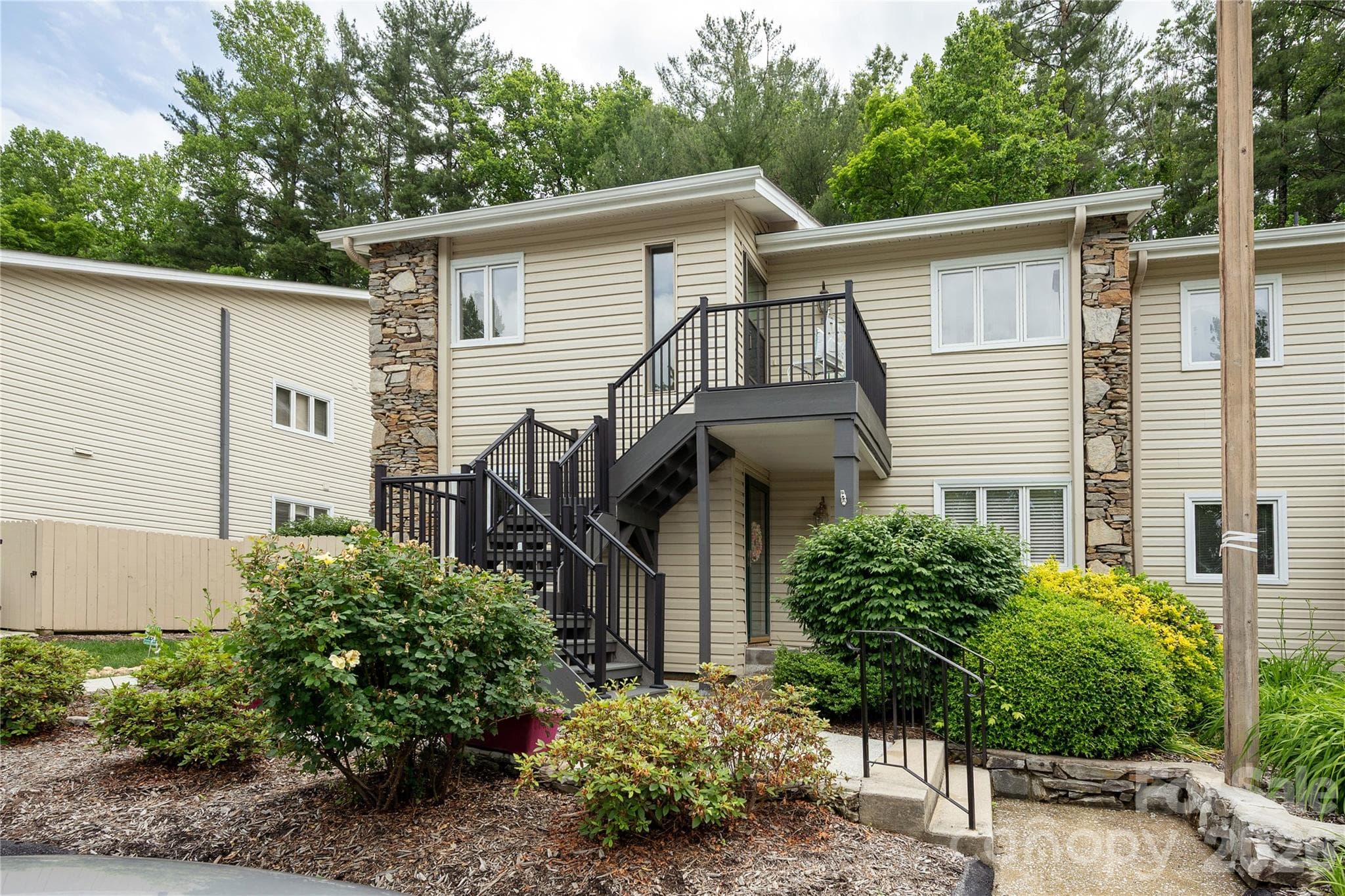 Condominium at Hendersonville, photo 2 of 31