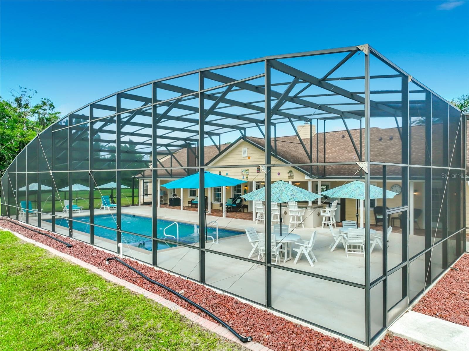 Taller than Normal Screen Enclosure - 2300 PINE MEADOWS PL, CHULUOTA