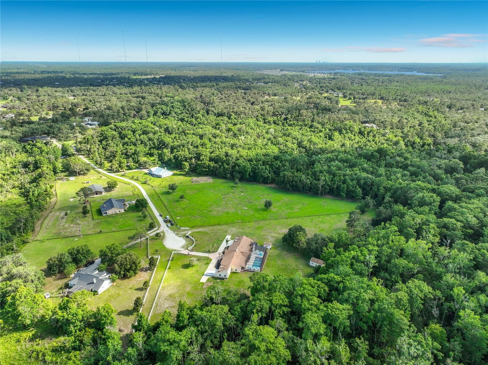 Lake Mills in the background - 2300 PINE MEADOWS PL, CHULUOTA