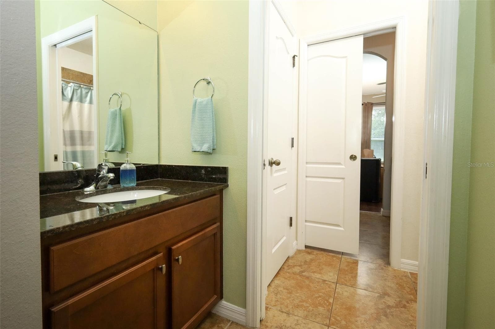 Single Family Residence at 1661 BLUE GRASS BLVD, DELAND, photo 39 of 64