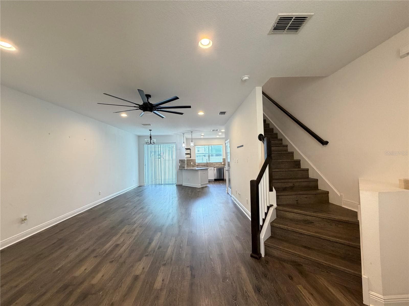 Townhouse at 2444 FOGGY CREEK CIR, CLEARWATER, photo 3 of 26
