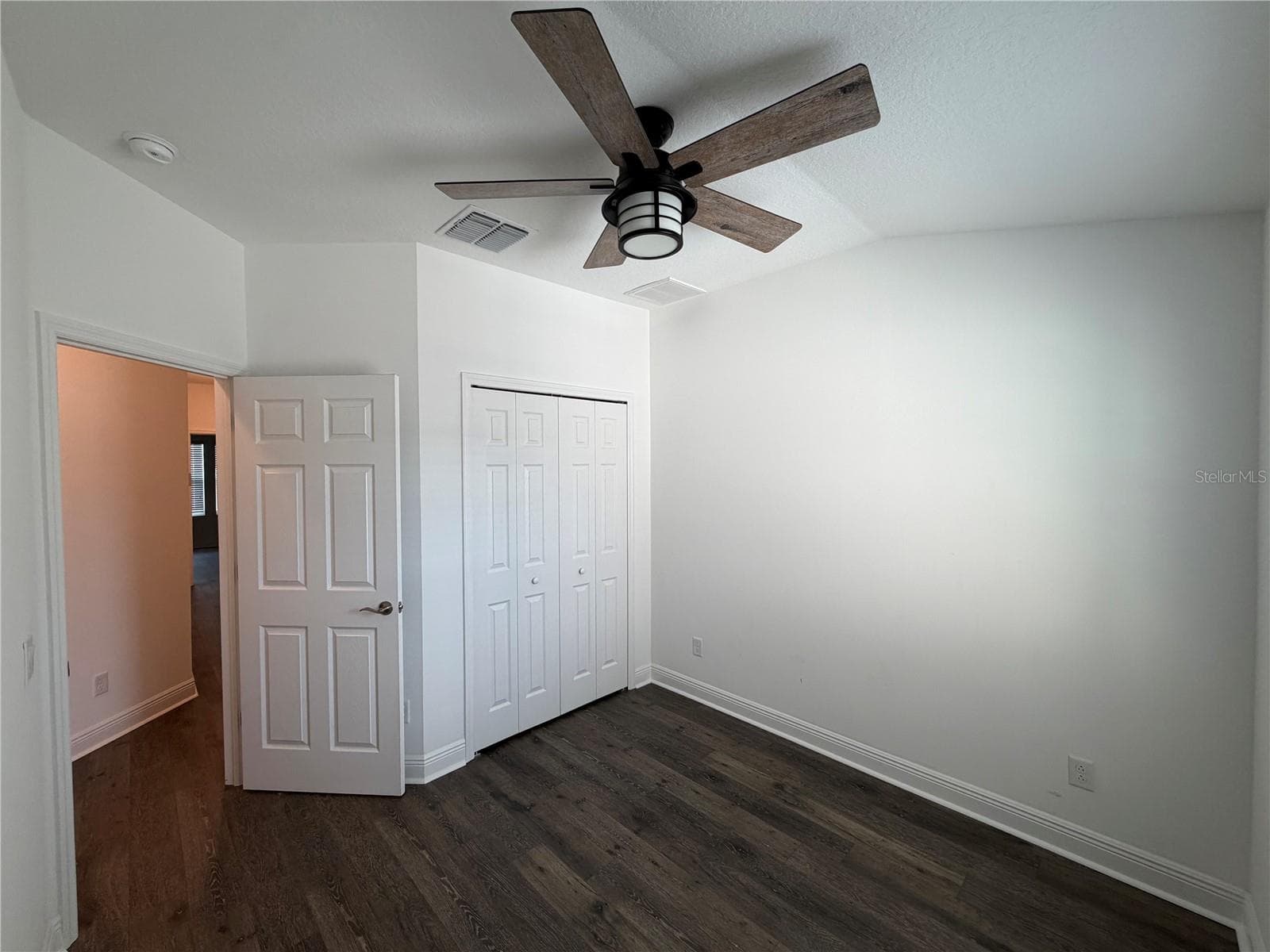 Townhouse at 2444 FOGGY CREEK CIR, CLEARWATER, photo 11 of 26