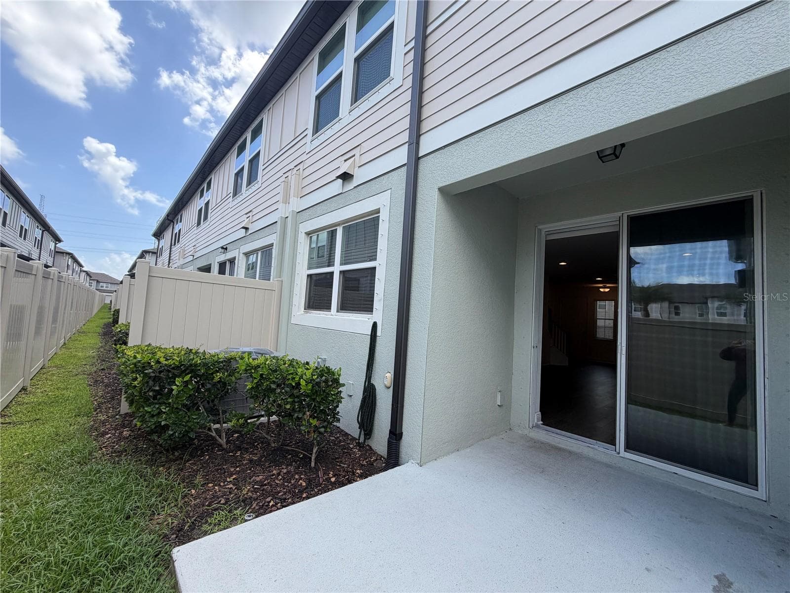 Townhouse at 2444 FOGGY CREEK CIR, CLEARWATER, photo 18 of 26