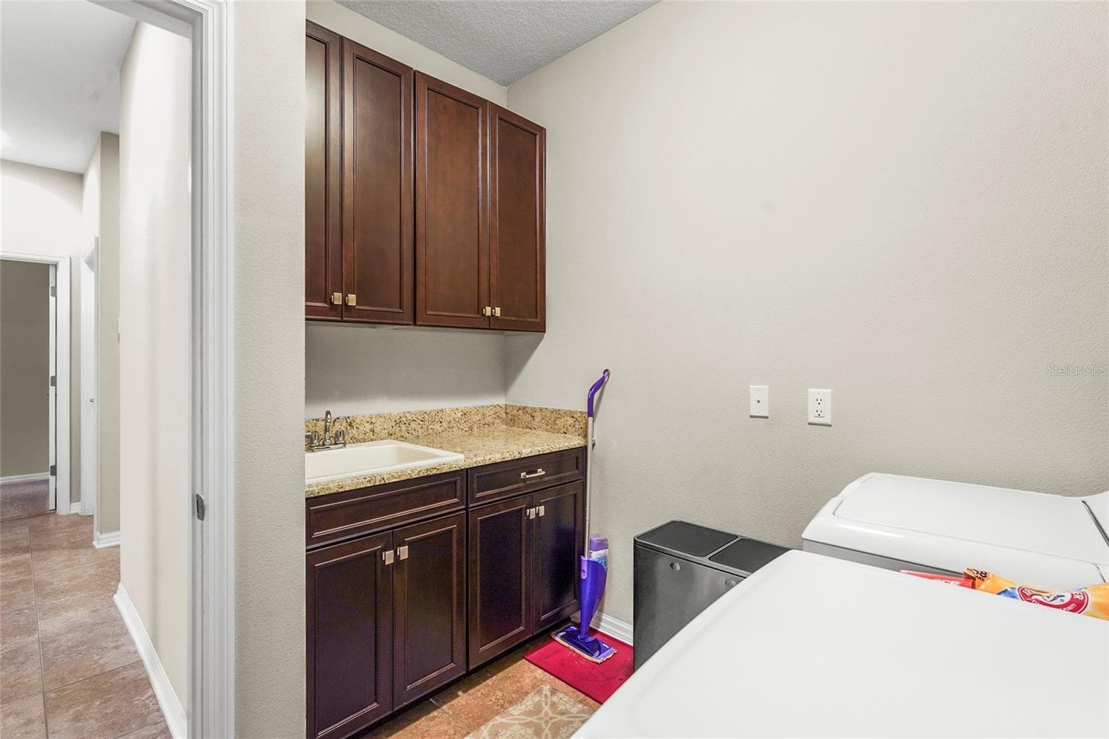 Indoor Laundry - 2745 62ND AVE E, ELLENTON