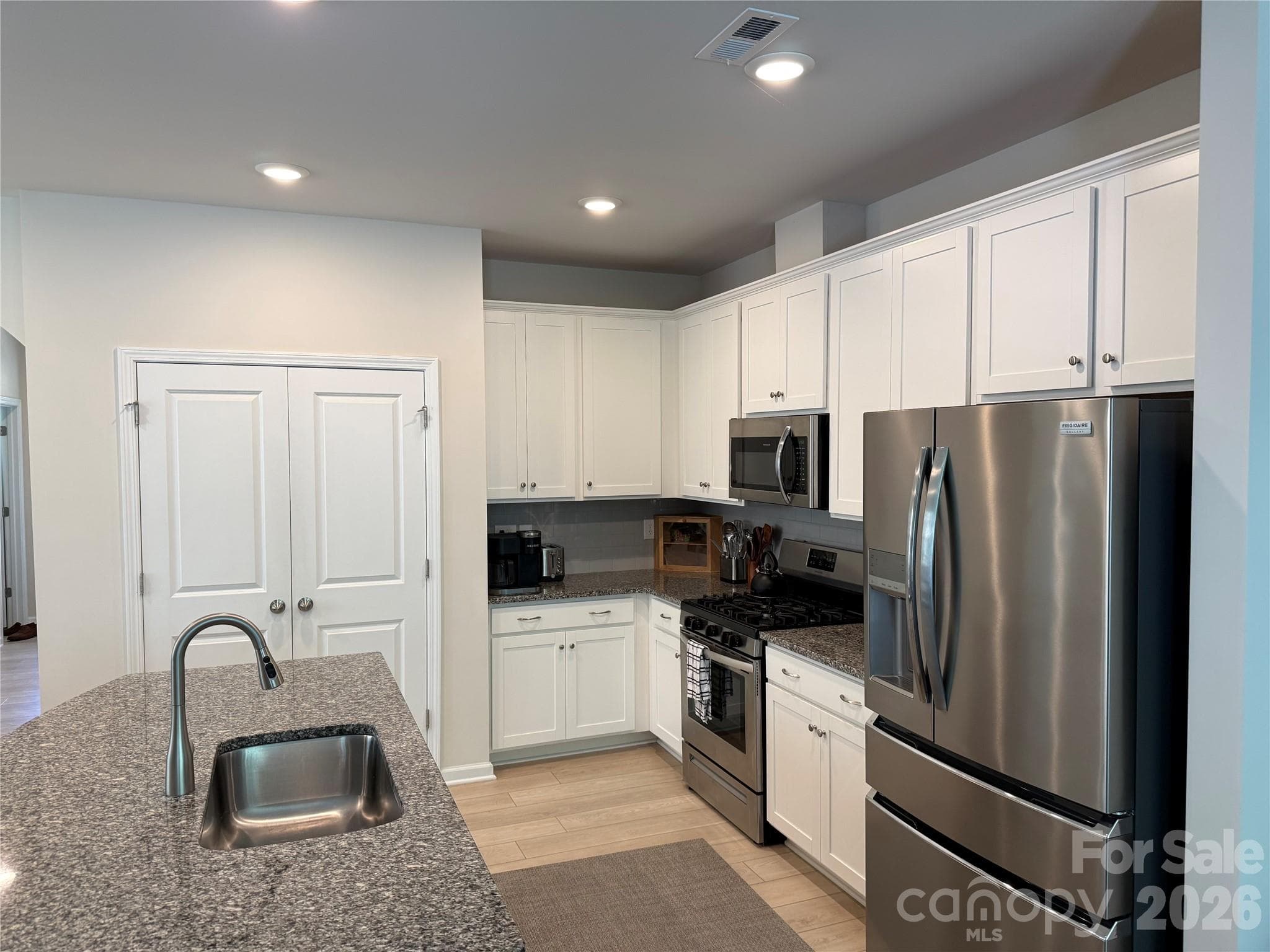 Townhouse at Charlotte, photo 2 of 25