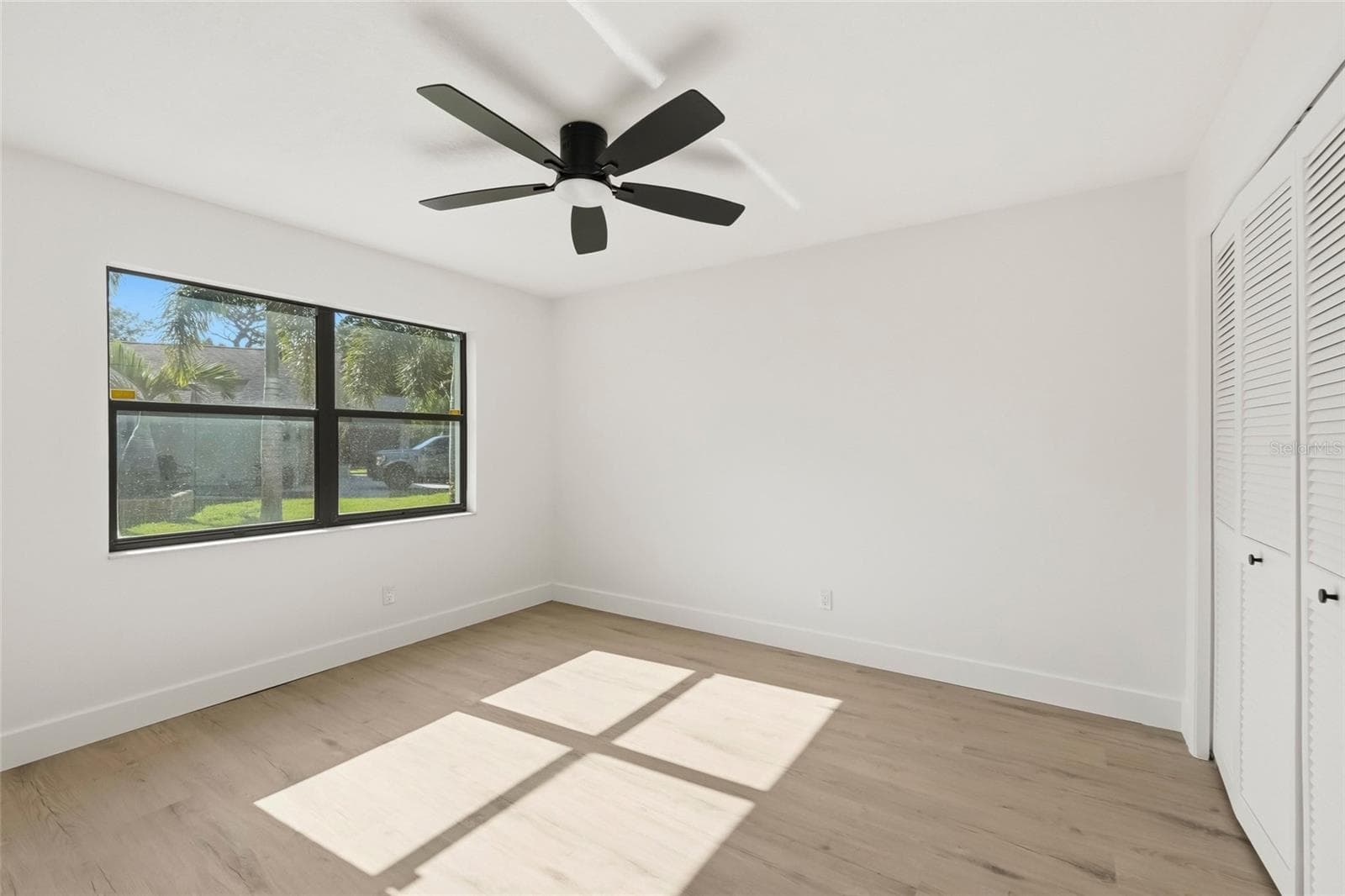 Single Family Residence at 2700 SEDGEFIELD CT E, CLEARWATER, photo 18 of 61