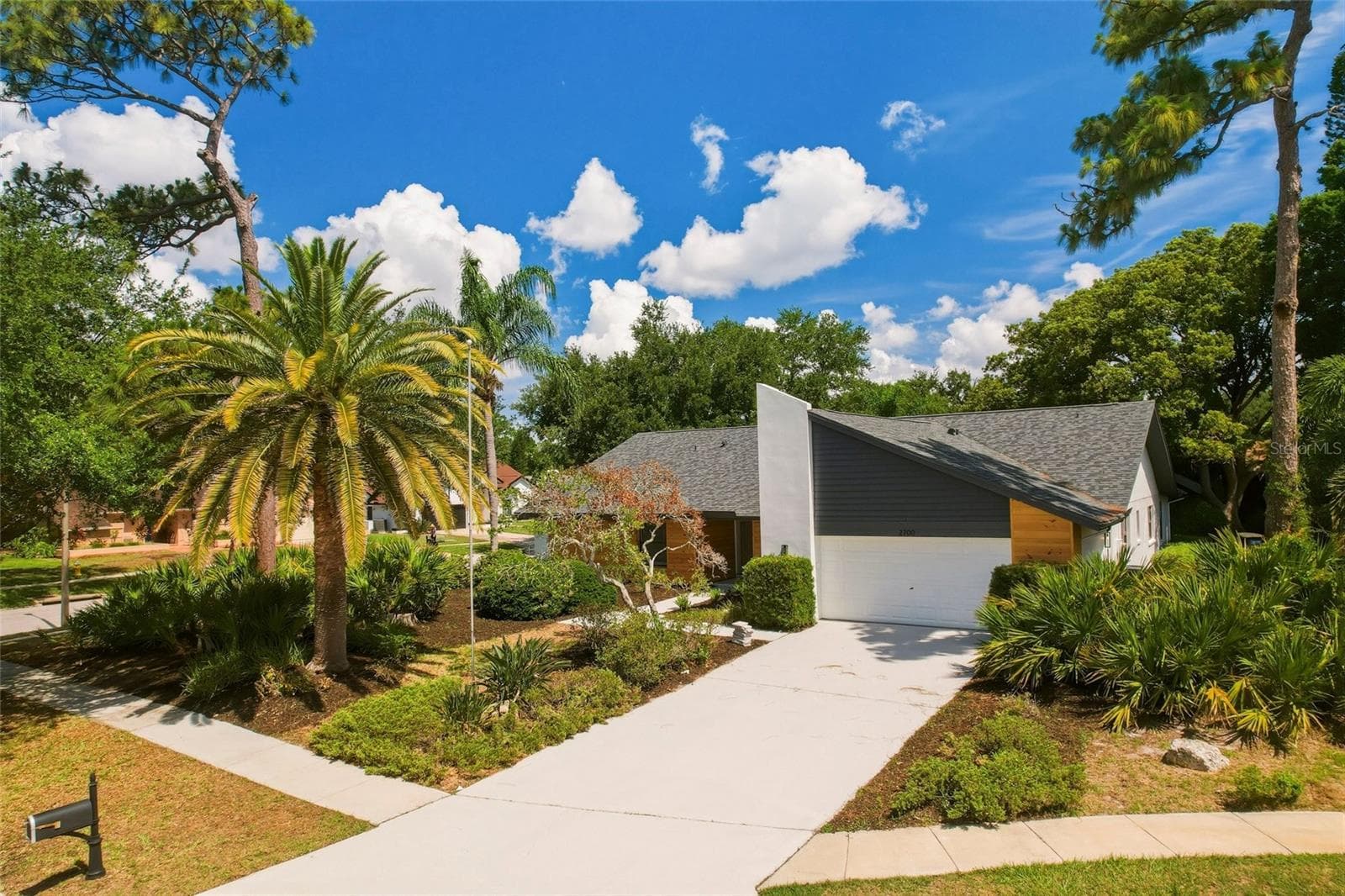 Single Family Residence at 2700 SEDGEFIELD CT E, CLEARWATER, photo 56 of 61