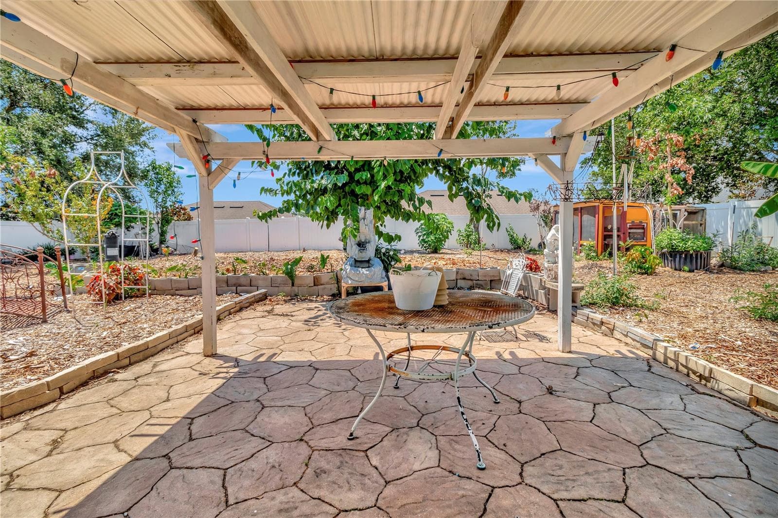 Covered Backyard Patio - 7642 PARK HILL AVE, LEESBURG