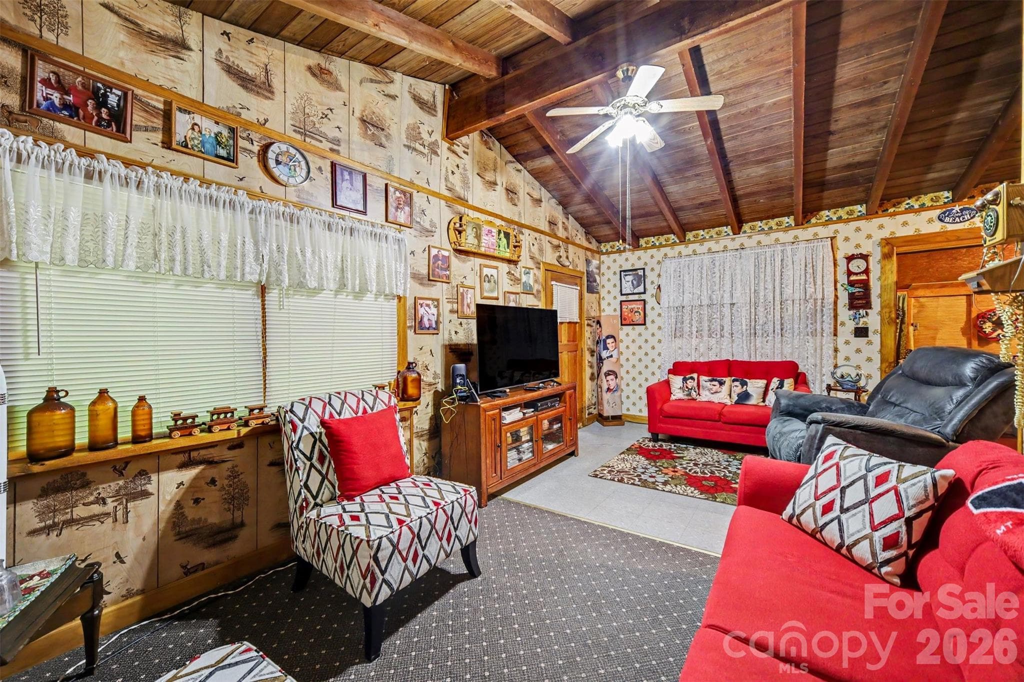 Single Family Residence at 260 Cherrywood Lane, Sharon, photo 11 of 48
