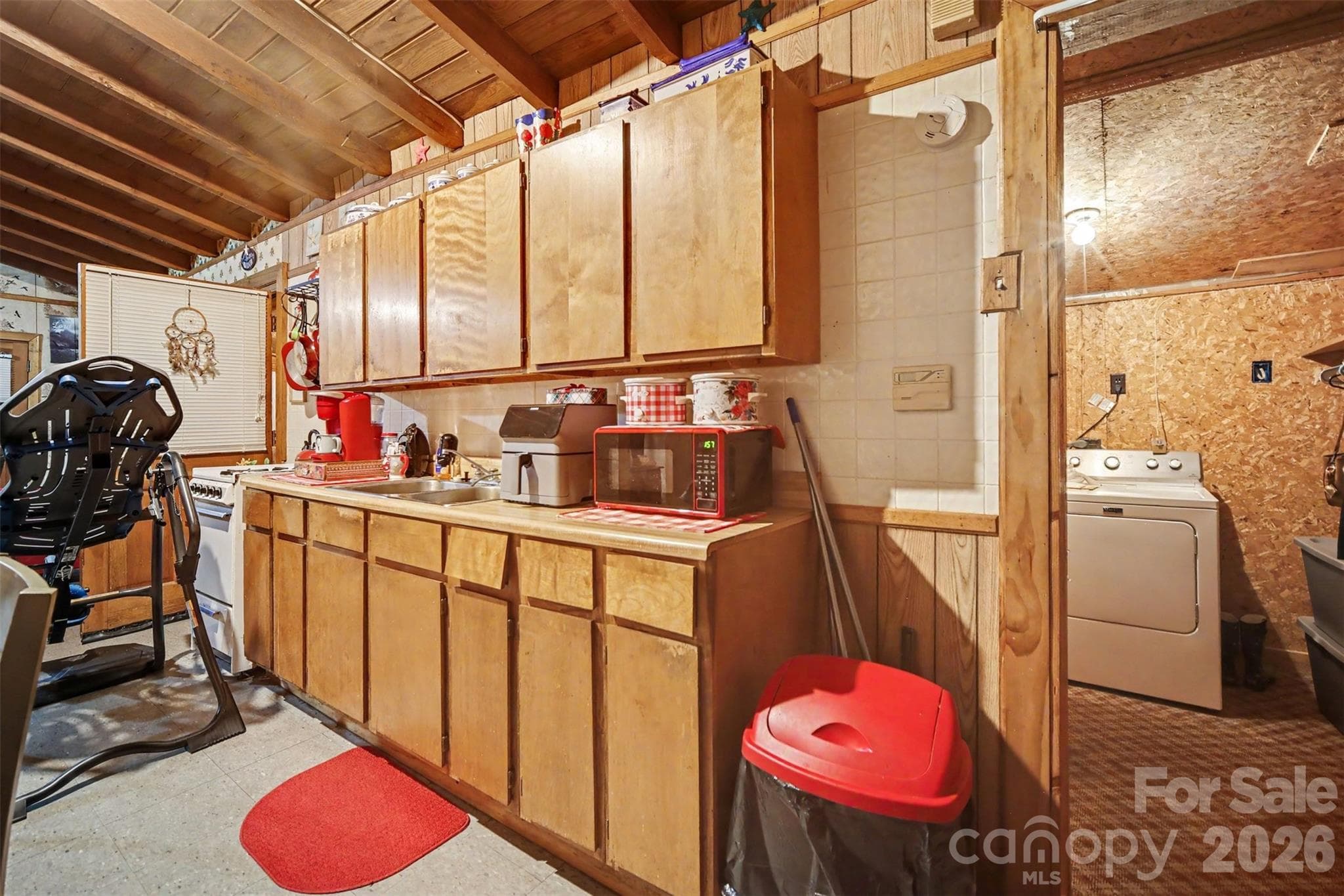 Single Family Residence at 260 Cherrywood Lane, Sharon, photo 20 of 48