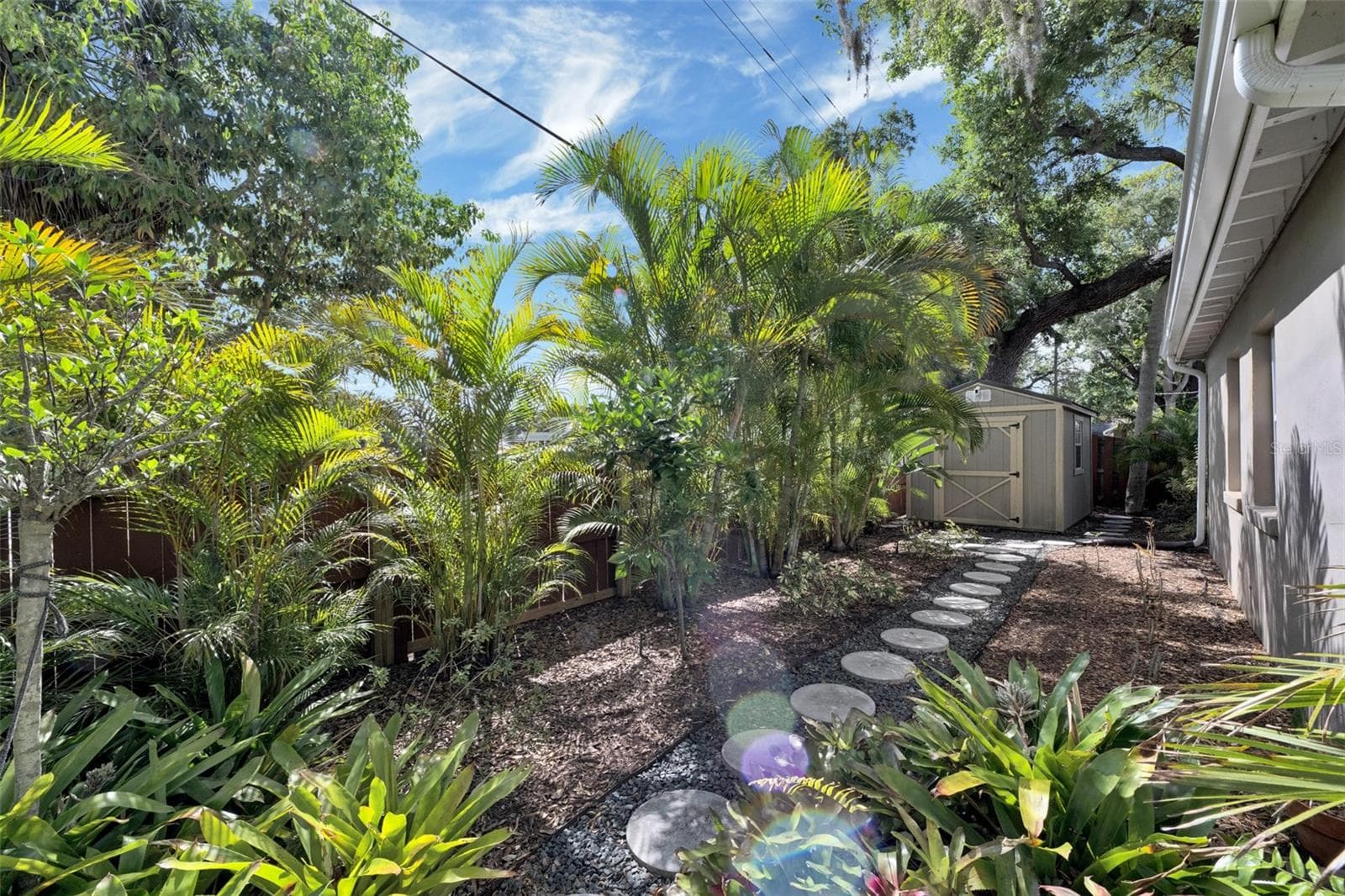 Single Family Residence at 1415 S SCHOOL AVE, SARASOTA, photo 9 of 47