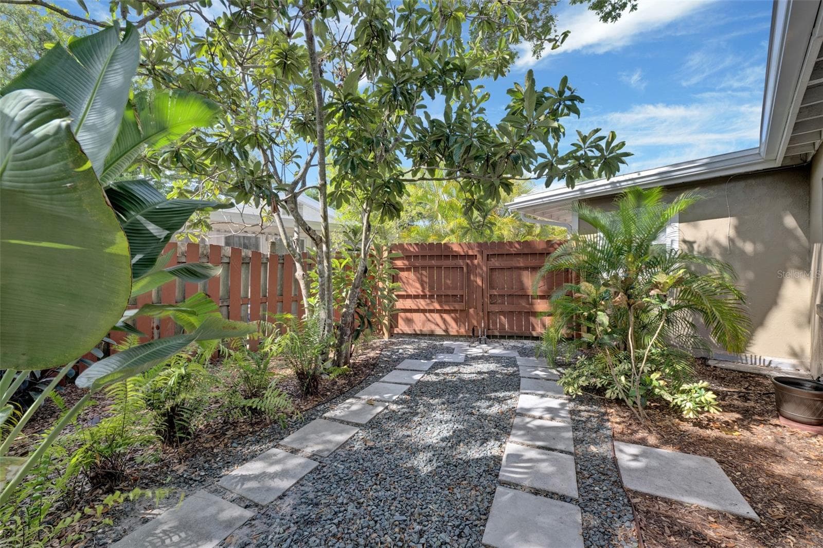Single Family Residence at 1415 S SCHOOL AVE, SARASOTA, photo 10 of 47