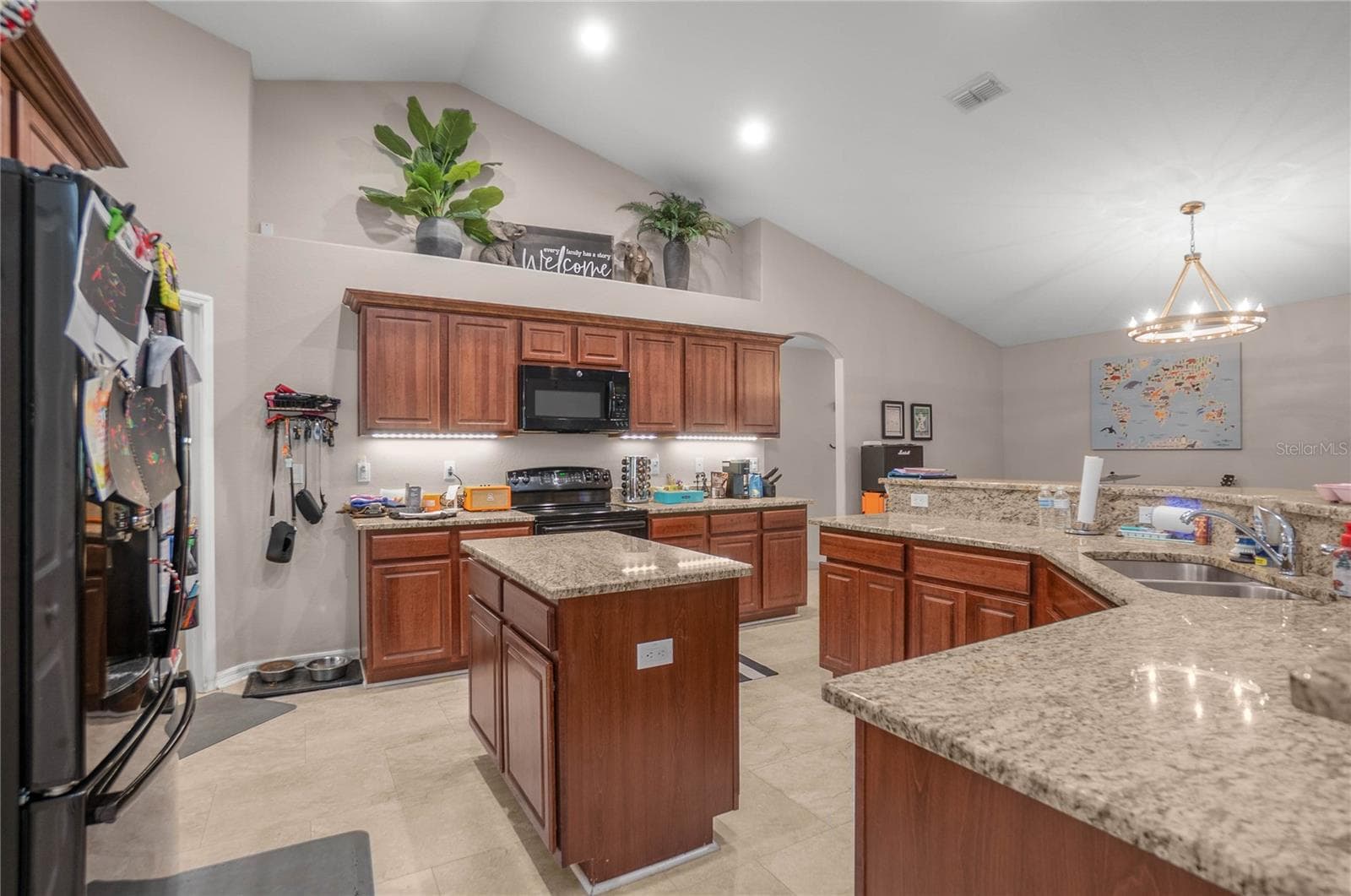 Single Family Residence at 1256 W SPHERE PL, BEVERLY HILLS, photo 26 of 71