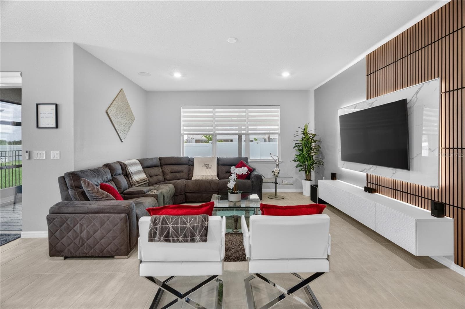 Single Family Residence at 7239 IVY TENDRIL AVE, ORLANDO, photo 13 of 55
