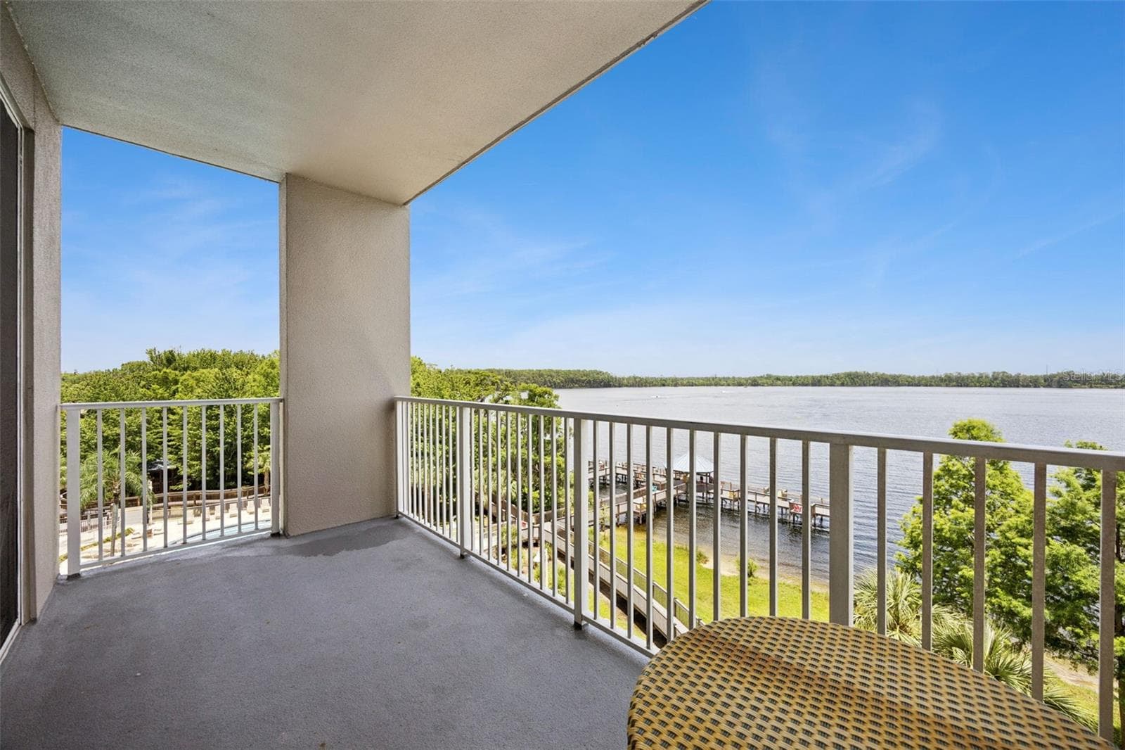 Condo - Hotel at 13427 BLUE HERON BEACH DR #301, ORLANDO, photo 2 of 26