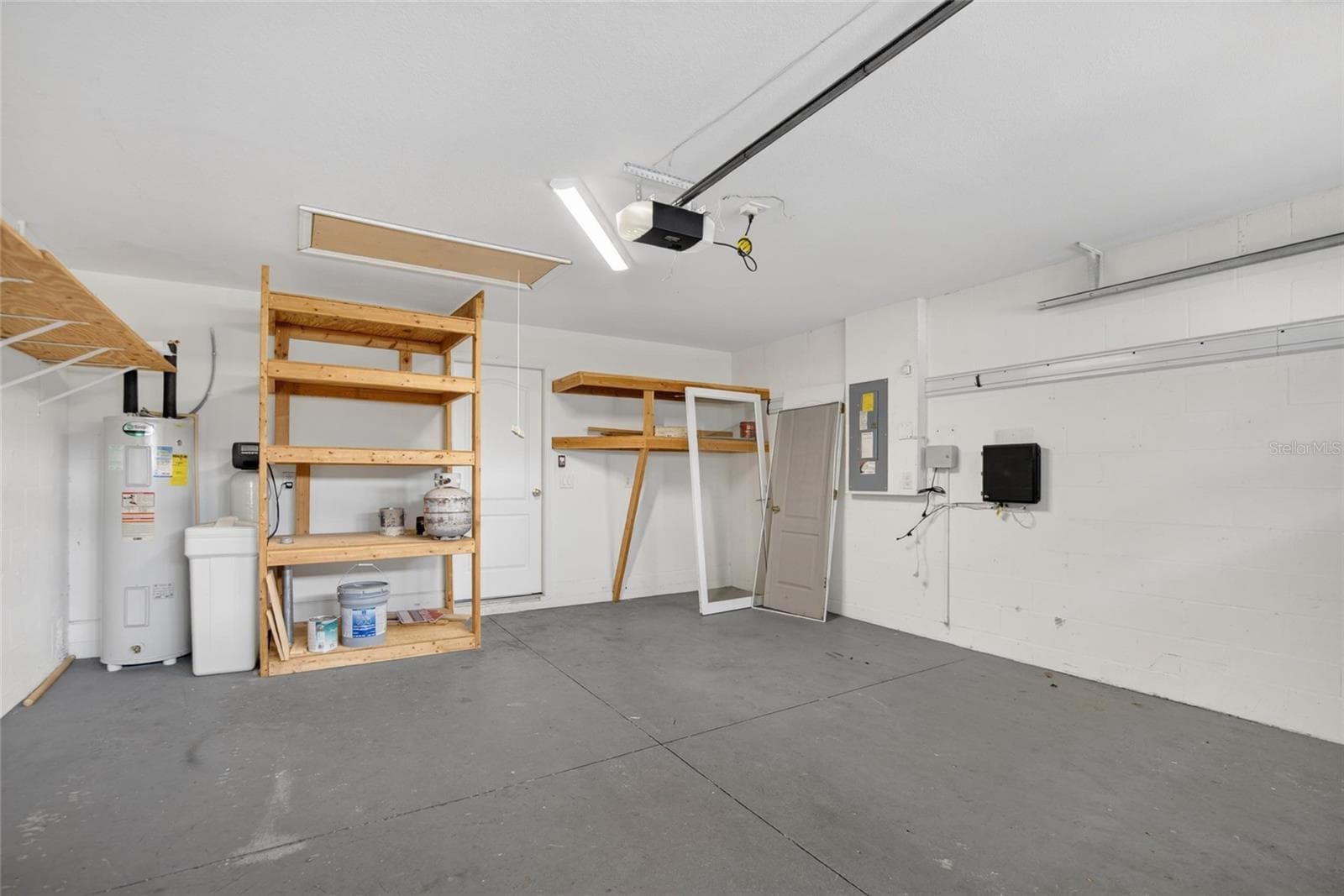 Garage with Water Softener - 21040 GREEN WING CT, LAND O LAKES