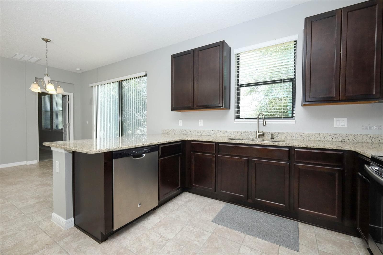 Single Family Residence at 9175 CHANDLER DR, GROVELAND, photo 3 of 23